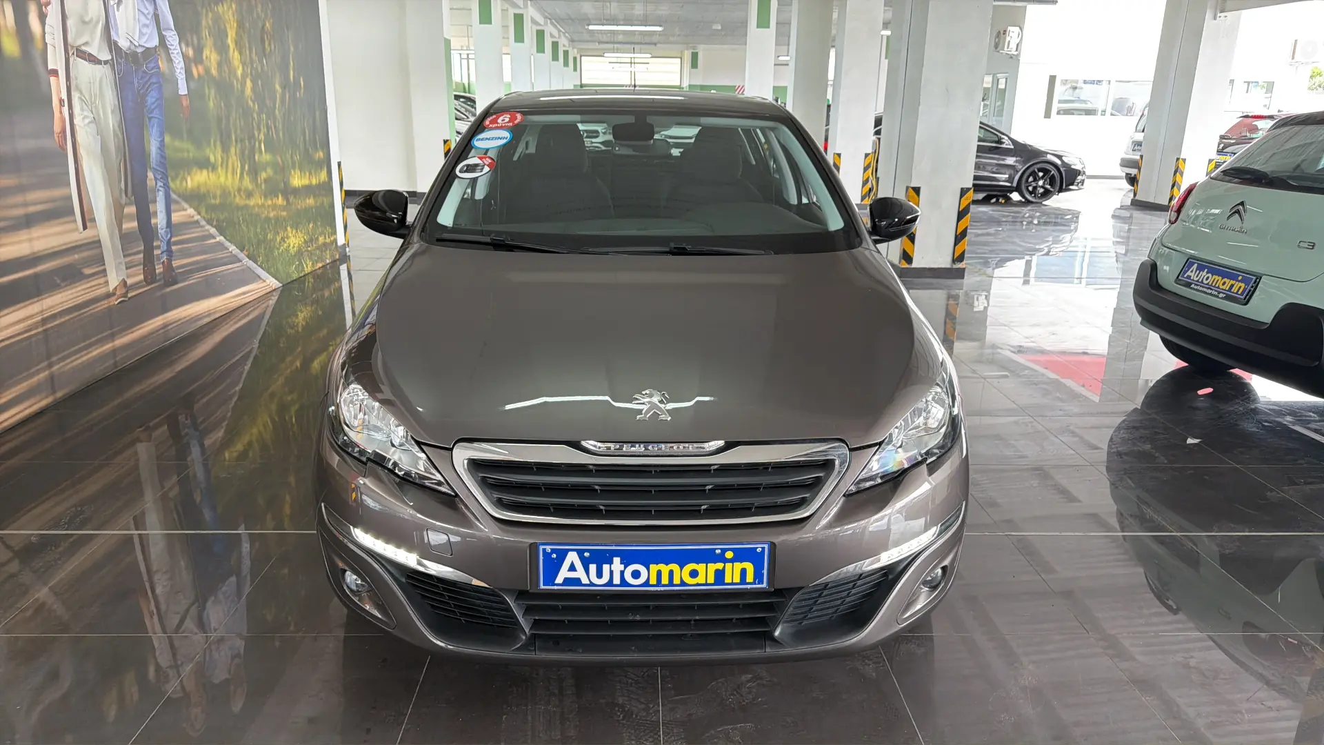 View 2 - Peugeot 308 - 2015