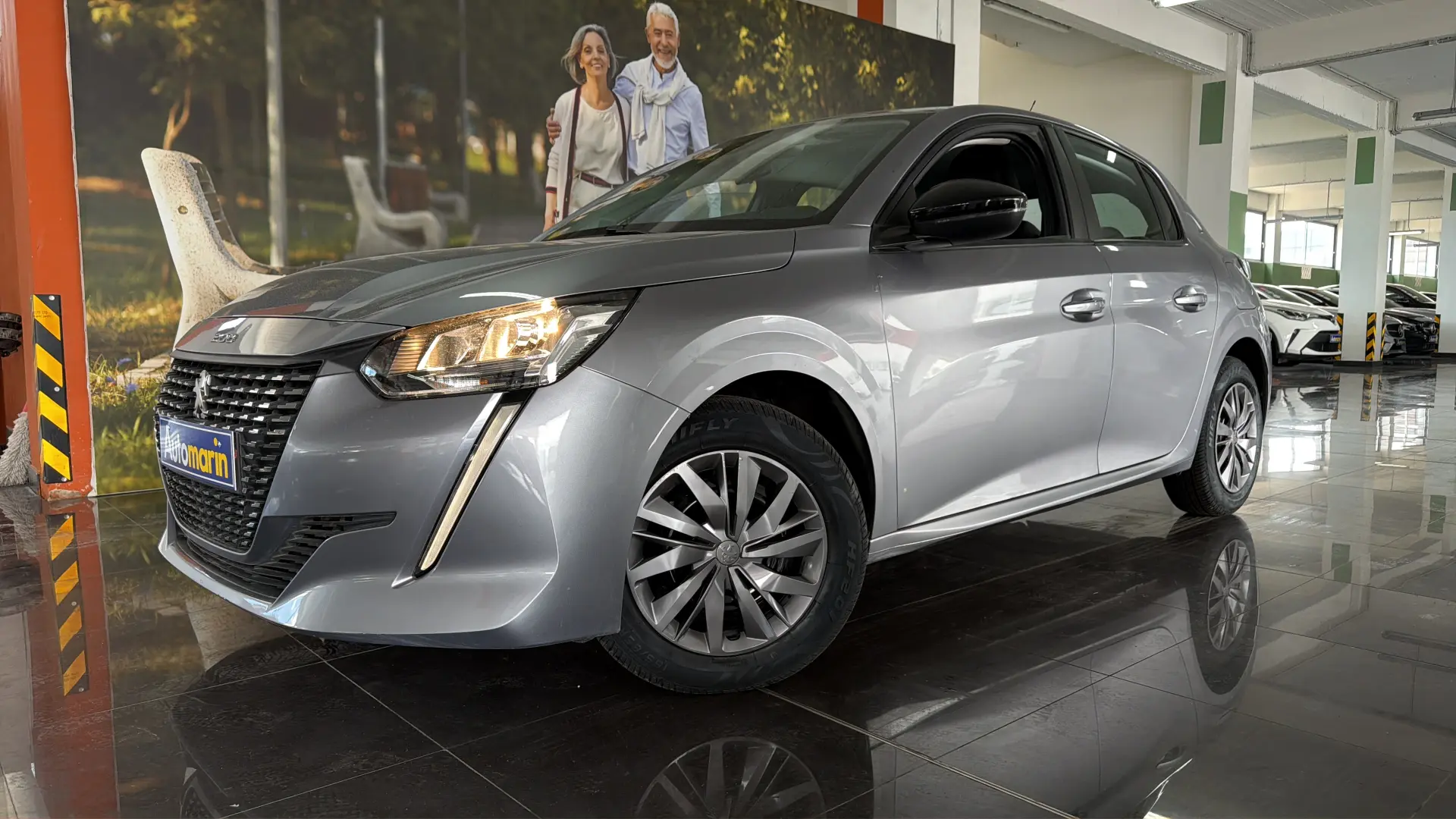 View 1 - Peugeot 208 - 2022