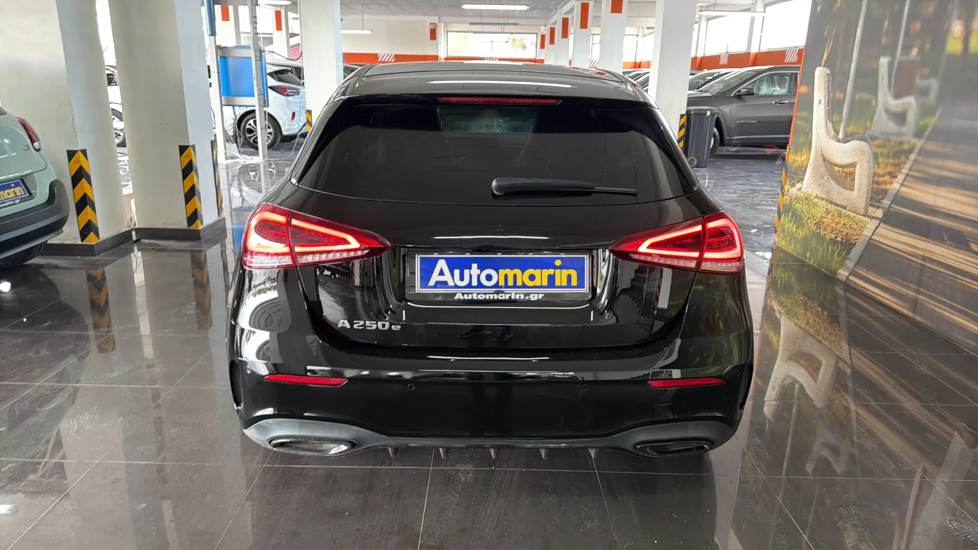 View 5 - Mercedes-Benz A 250 - 2020