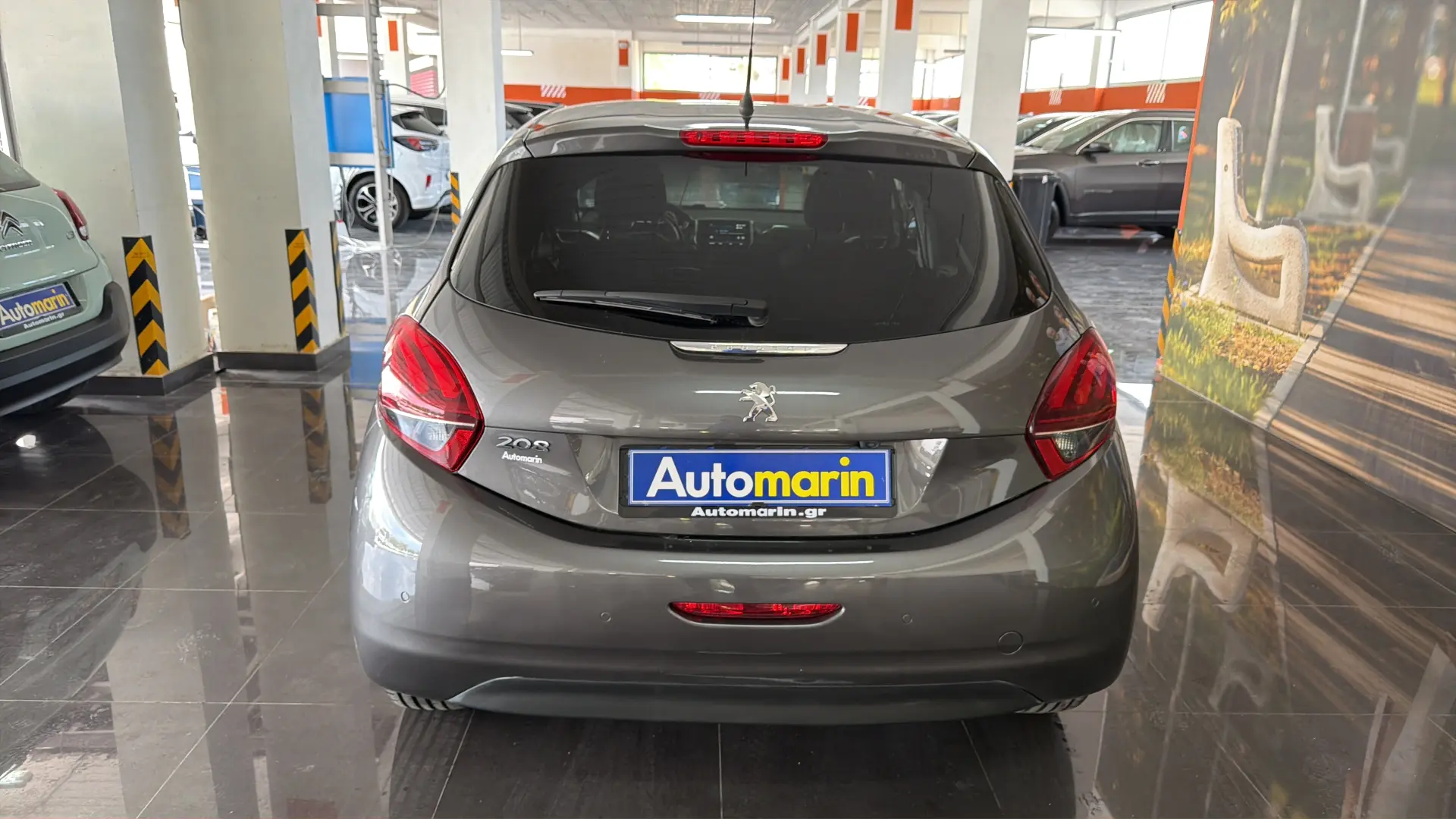 View 5 - Peugeot 208 - 2018