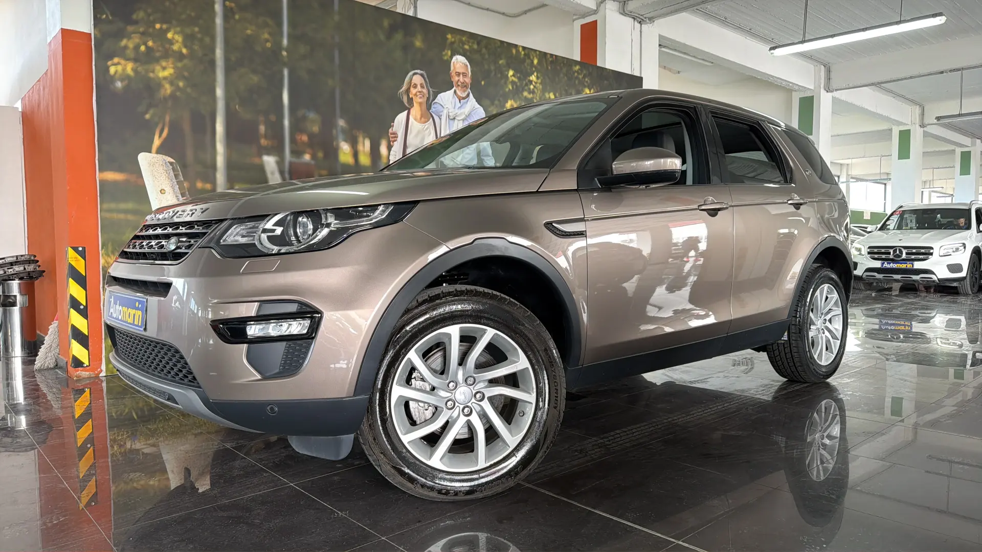 View 1 - Land Rover Discovery Sport - 2018