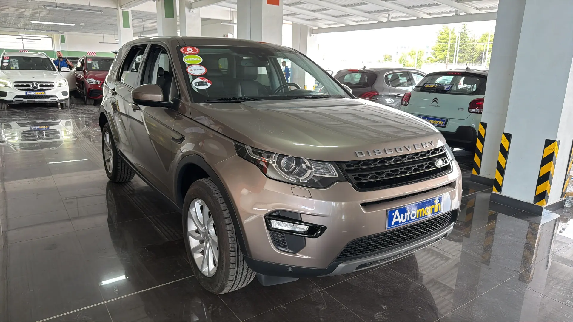 View 3 - Land Rover Discovery Sport - 2018