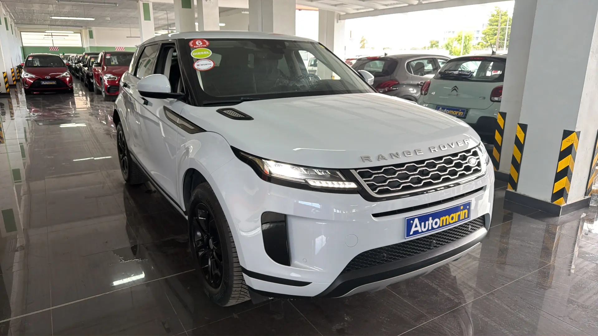 View 3 - Land Rover Range Rover Evoque - 2019