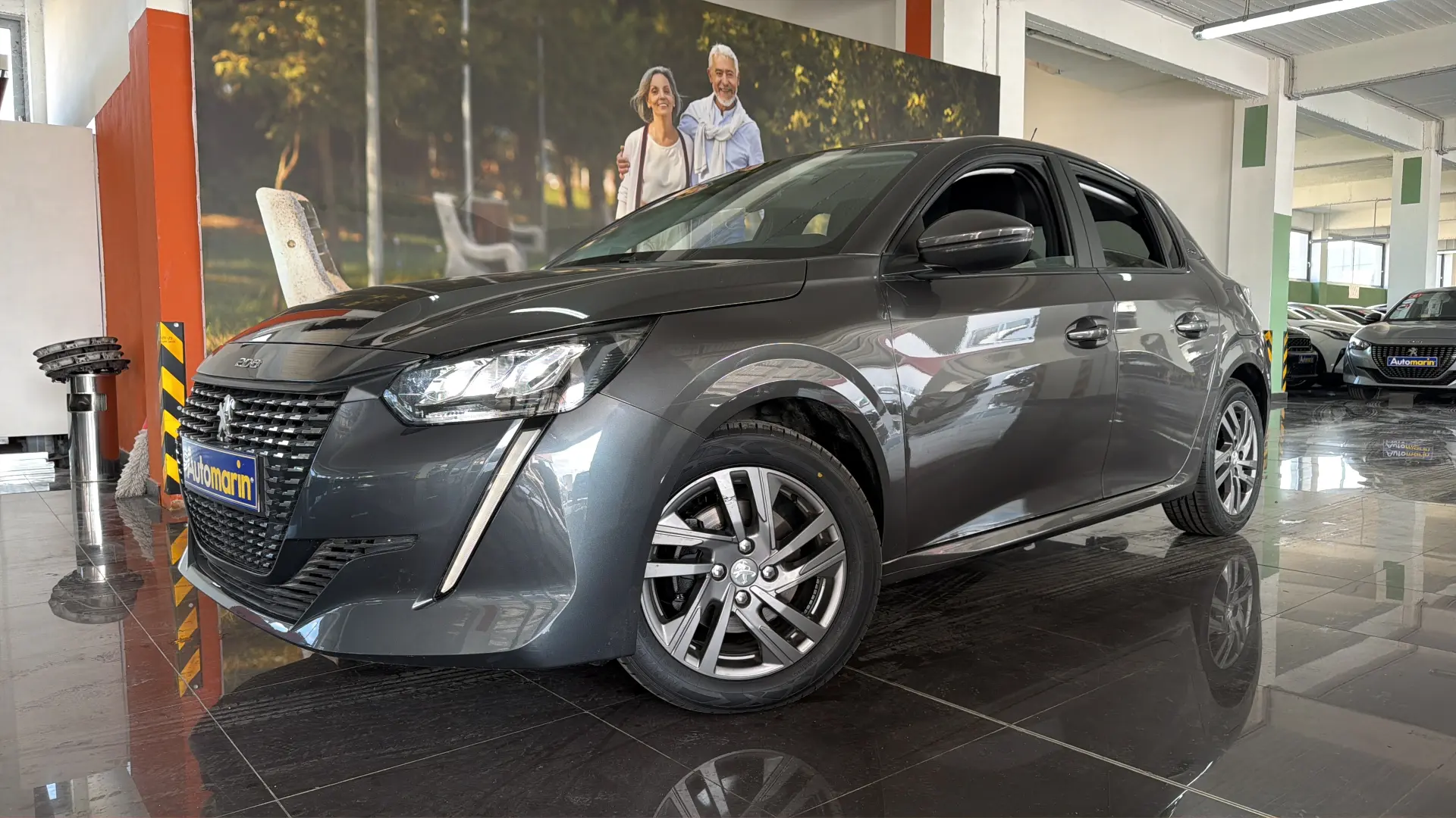 View 1 - Peugeot 208 - 2021