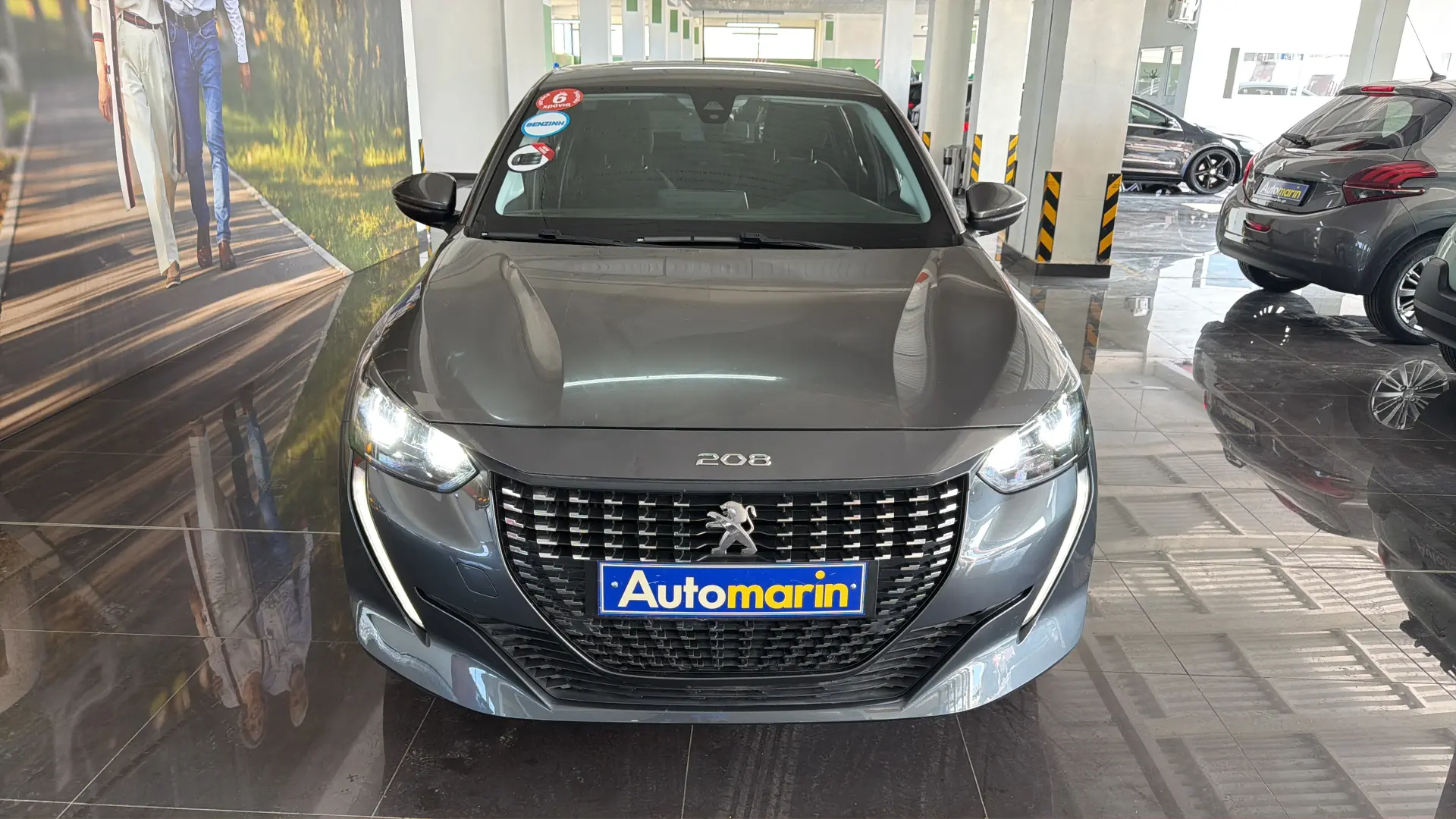 View 2 - Peugeot 208 - 2021