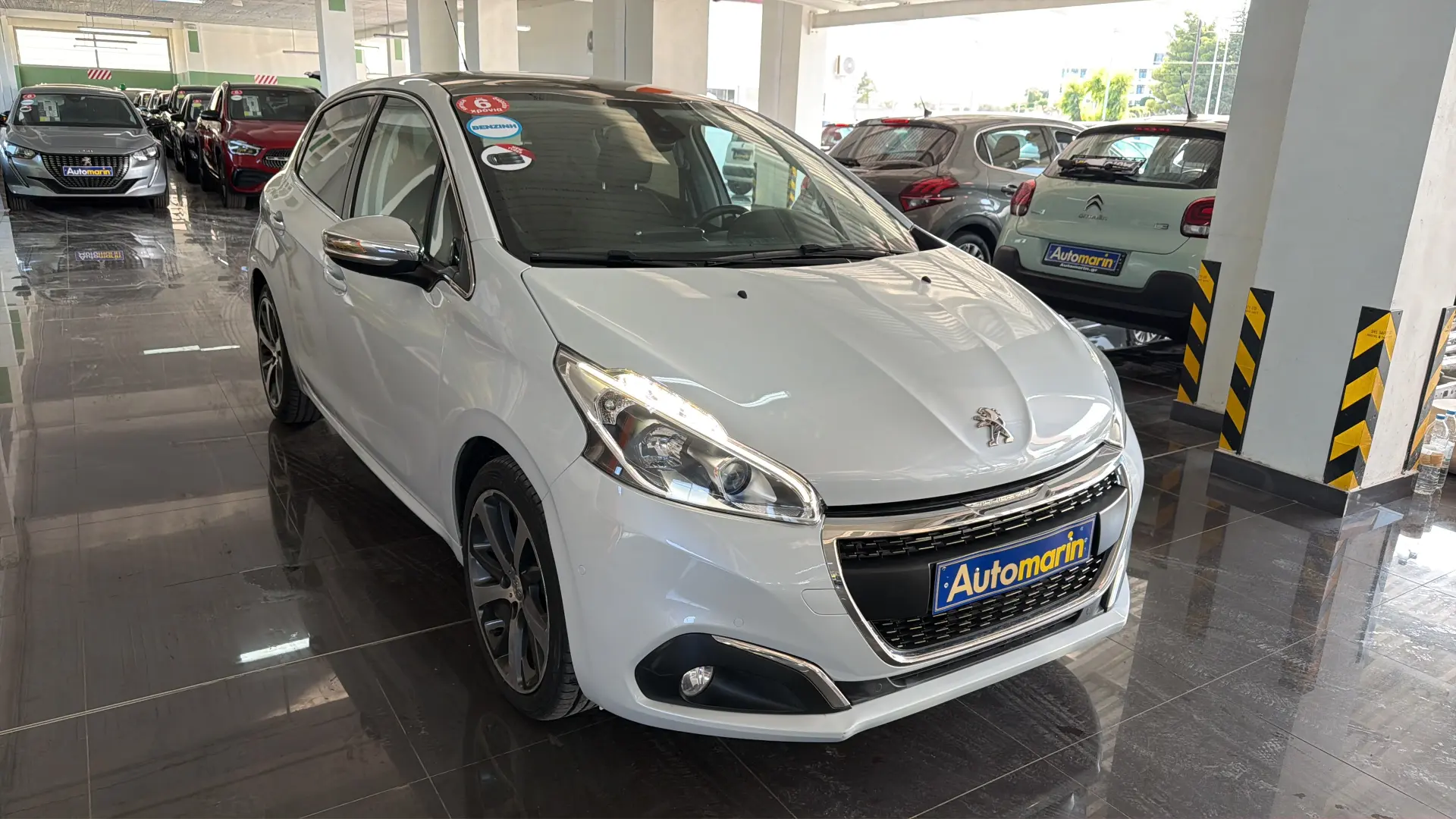View 3 - Peugeot 208 - 2016