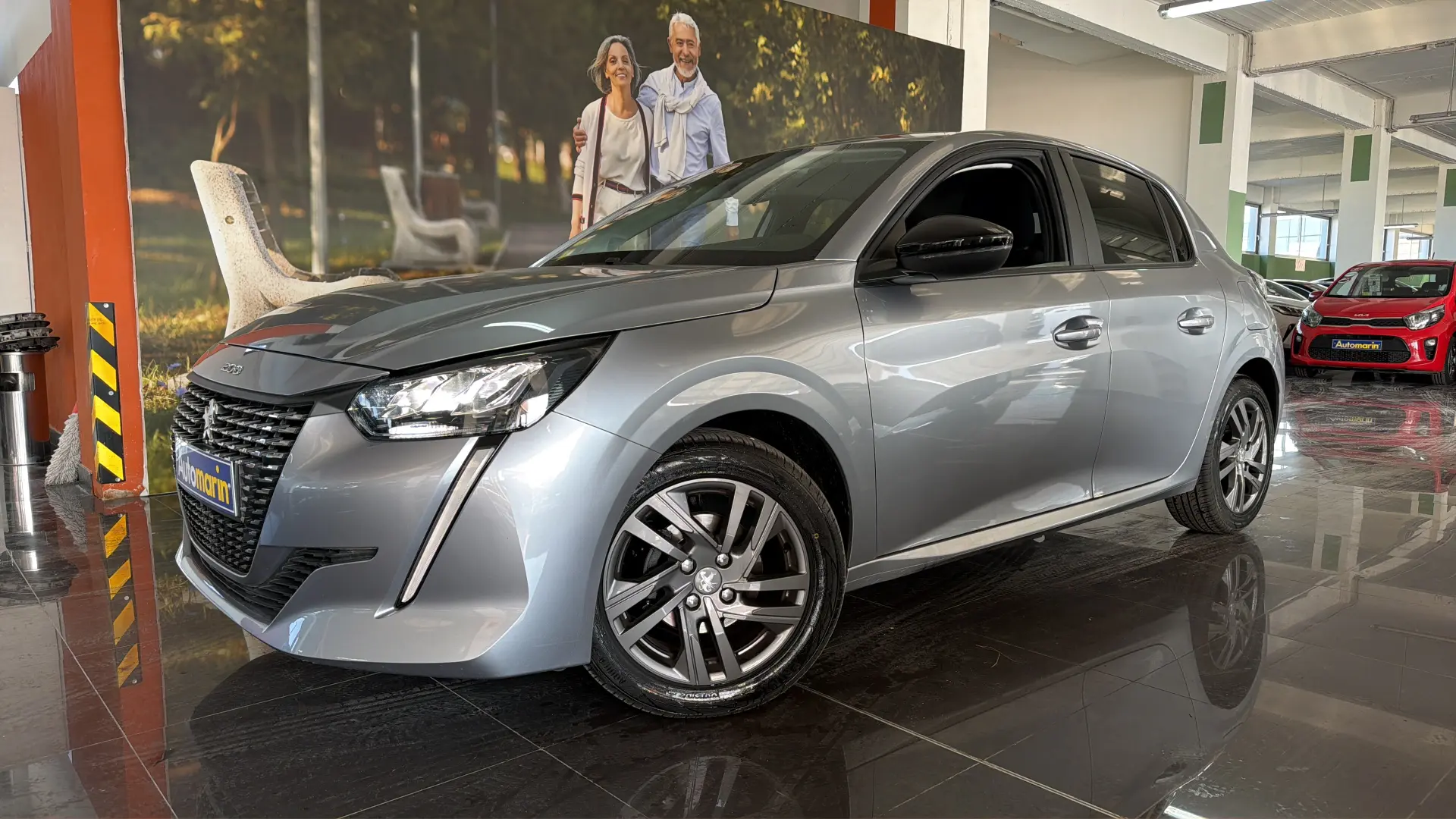 View 1 - Peugeot 208 - 2023