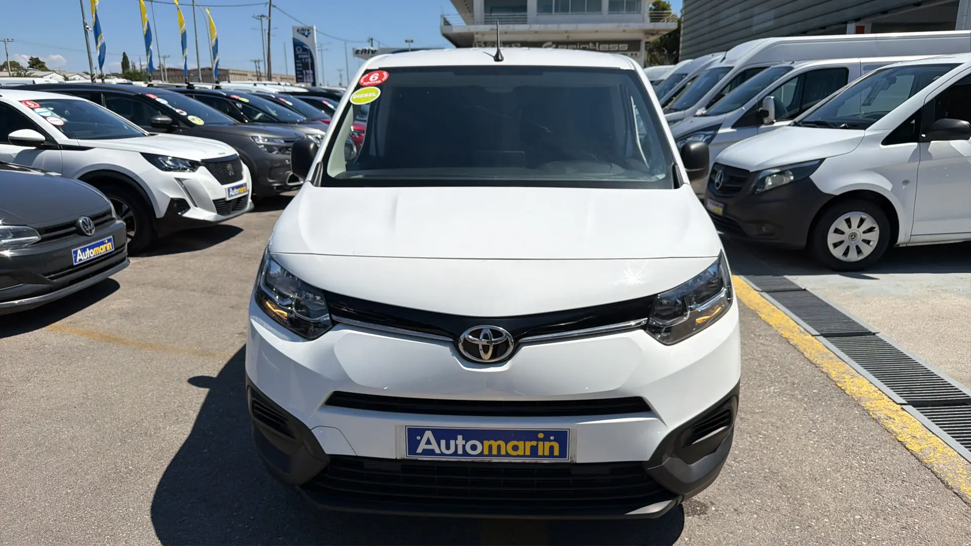 View 2 - Toyota Proace - 2022