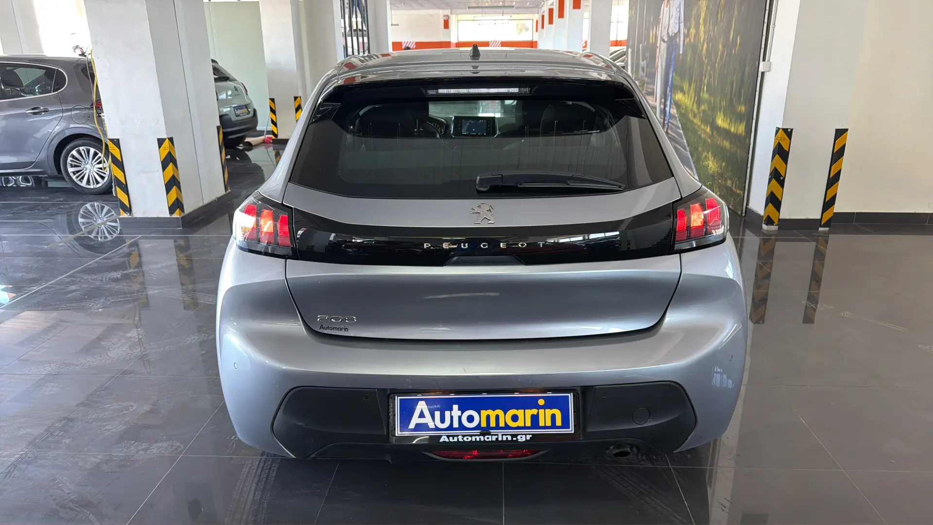 View 5 - Peugeot 208 - 2020