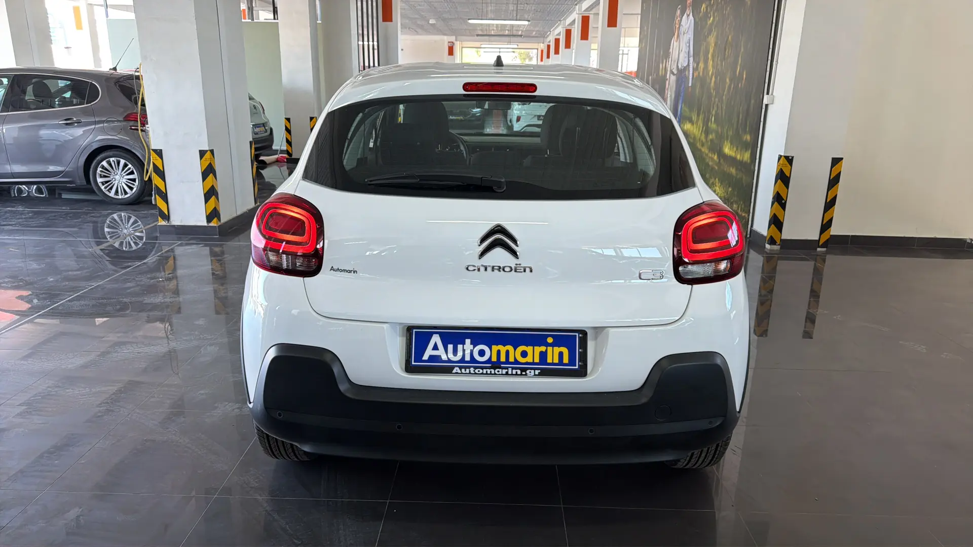 View 5 - Citroen C3 - 2018