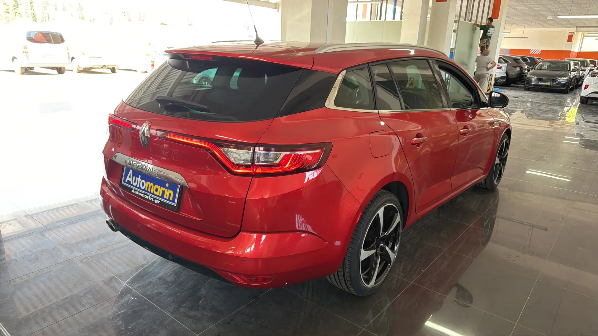 View 4 - Renault Megane - 2017