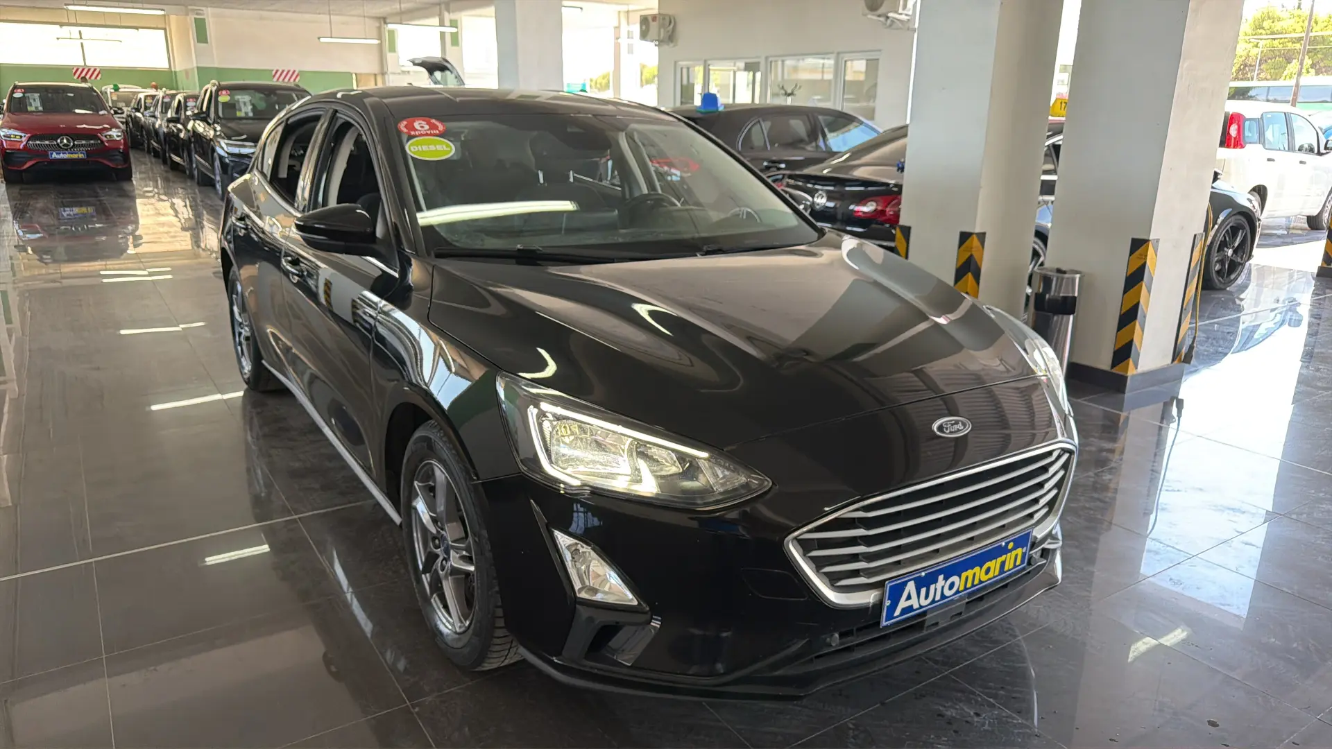 View 3 - Ford Focus - 2021
