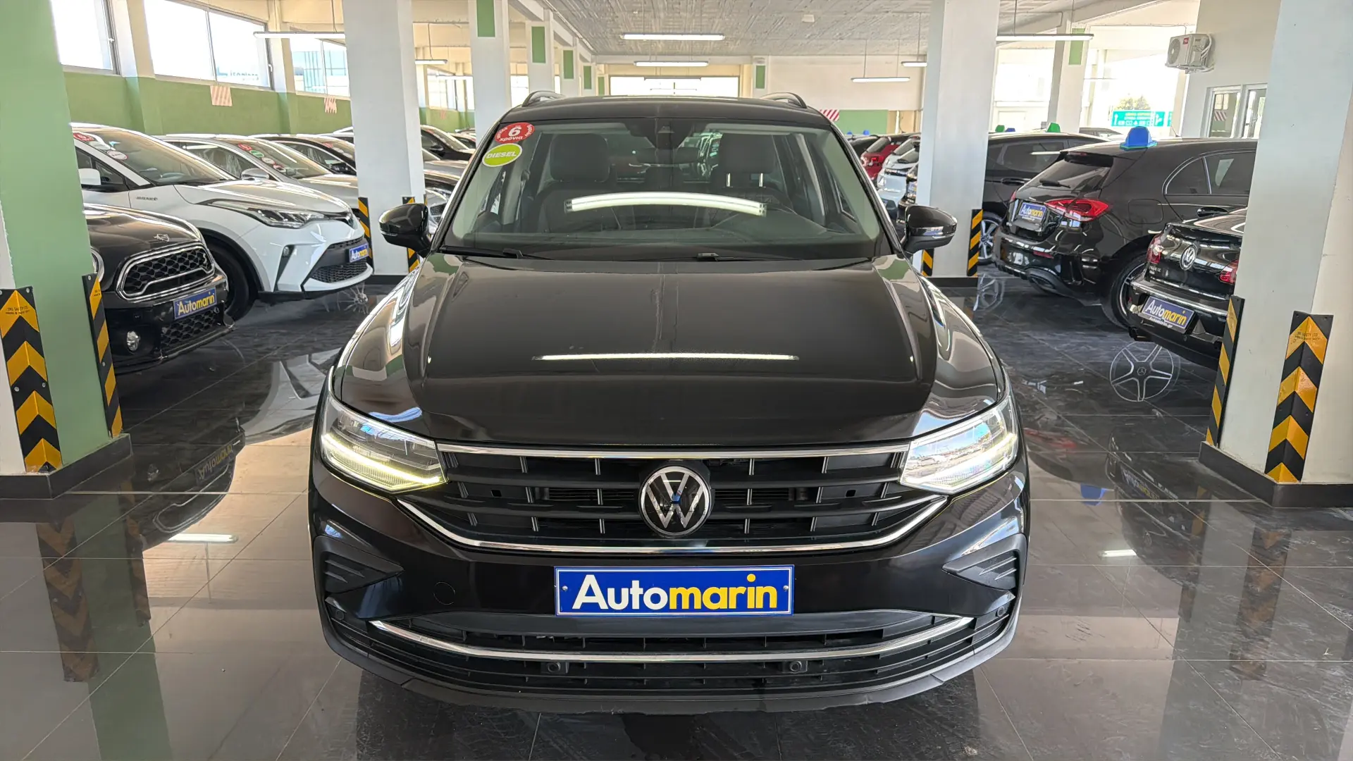 View 2 - Volkswagen Tiguan - 2023