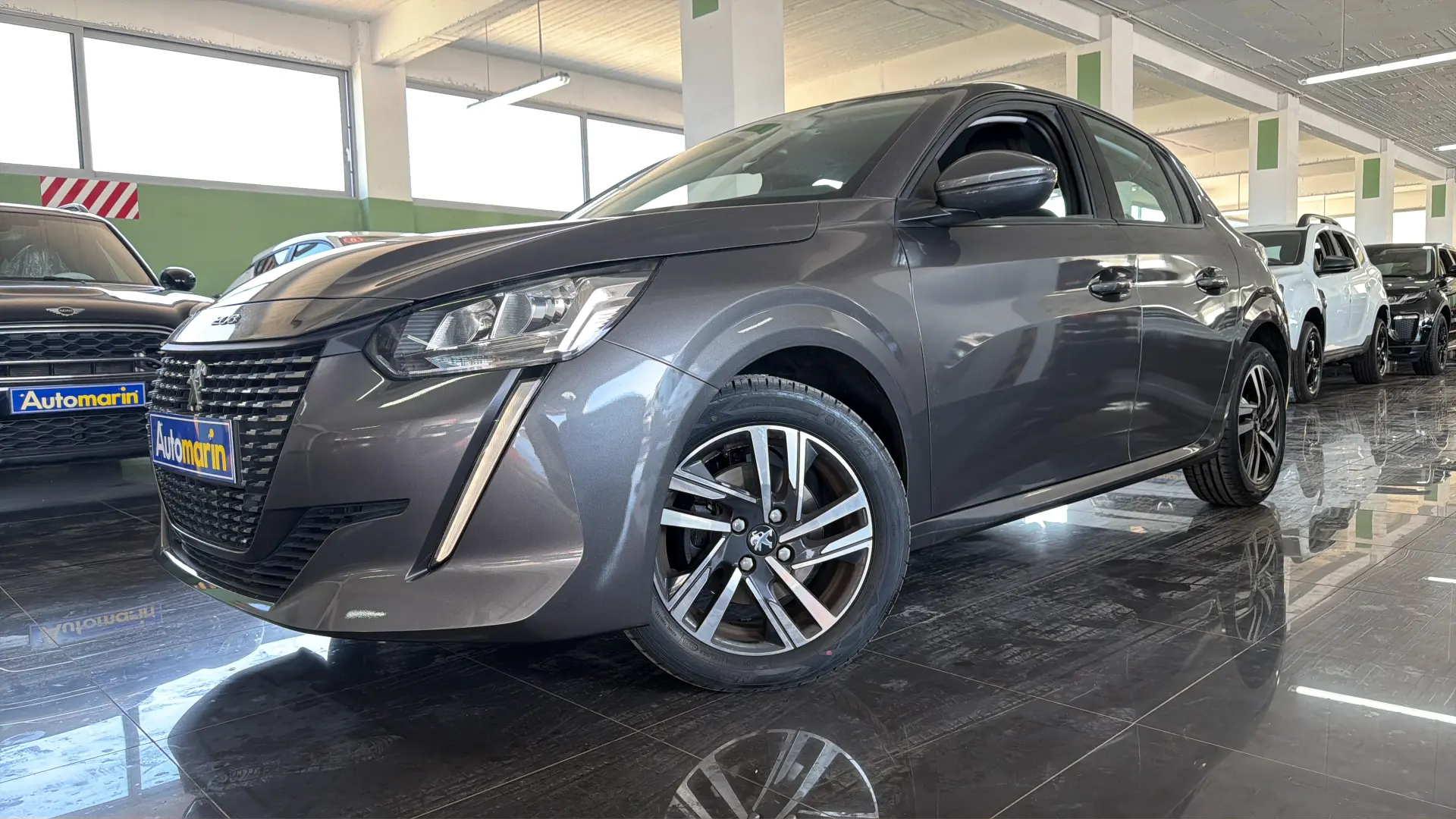 View 1 - Peugeot 208 - 2020