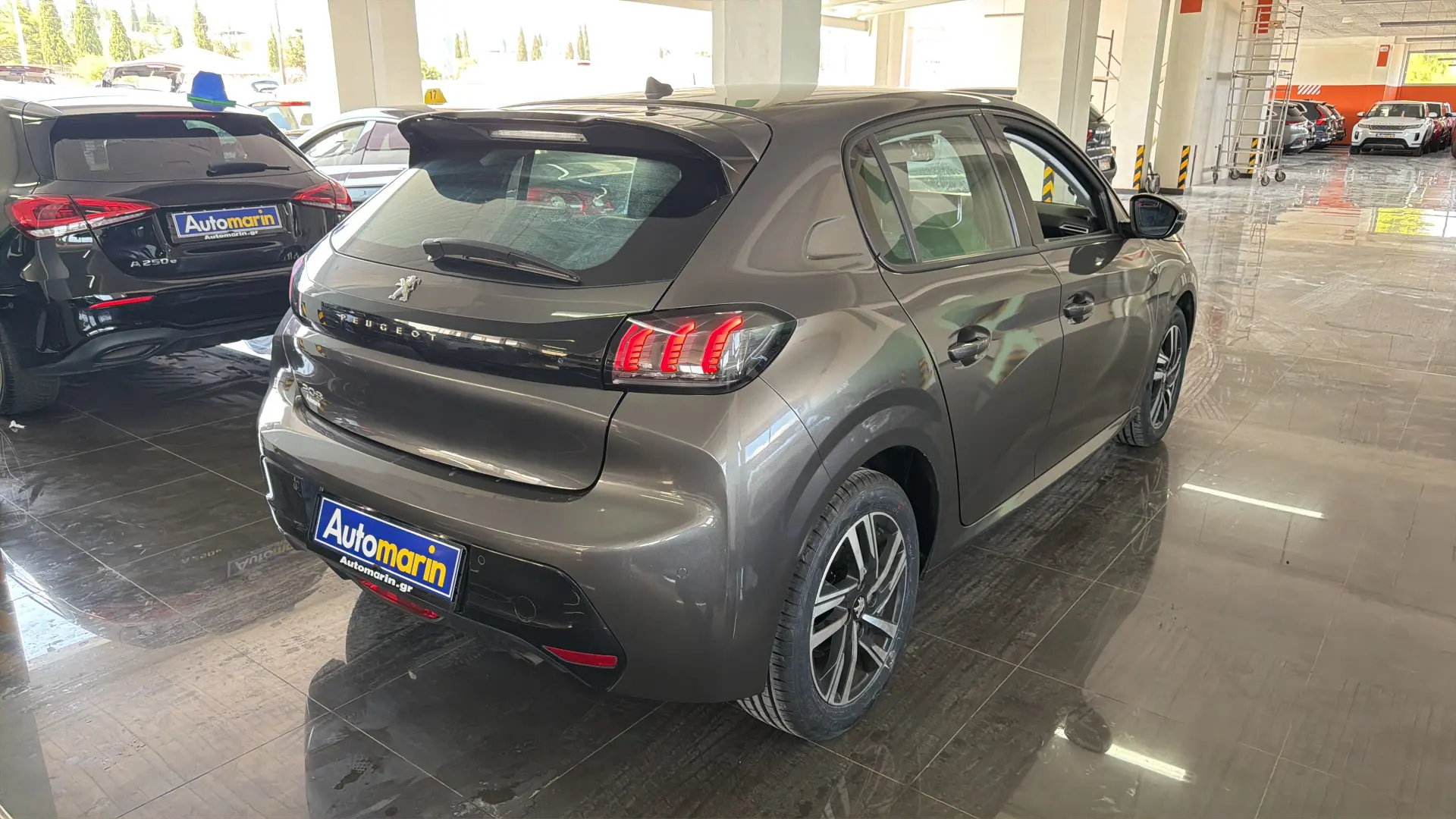 View 4 - Peugeot 208 - 2020