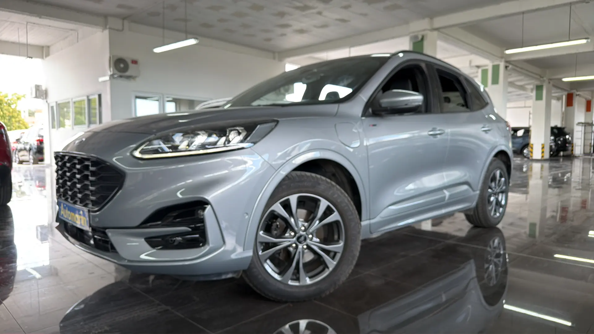 View 1 - Ford Kuga - 2022