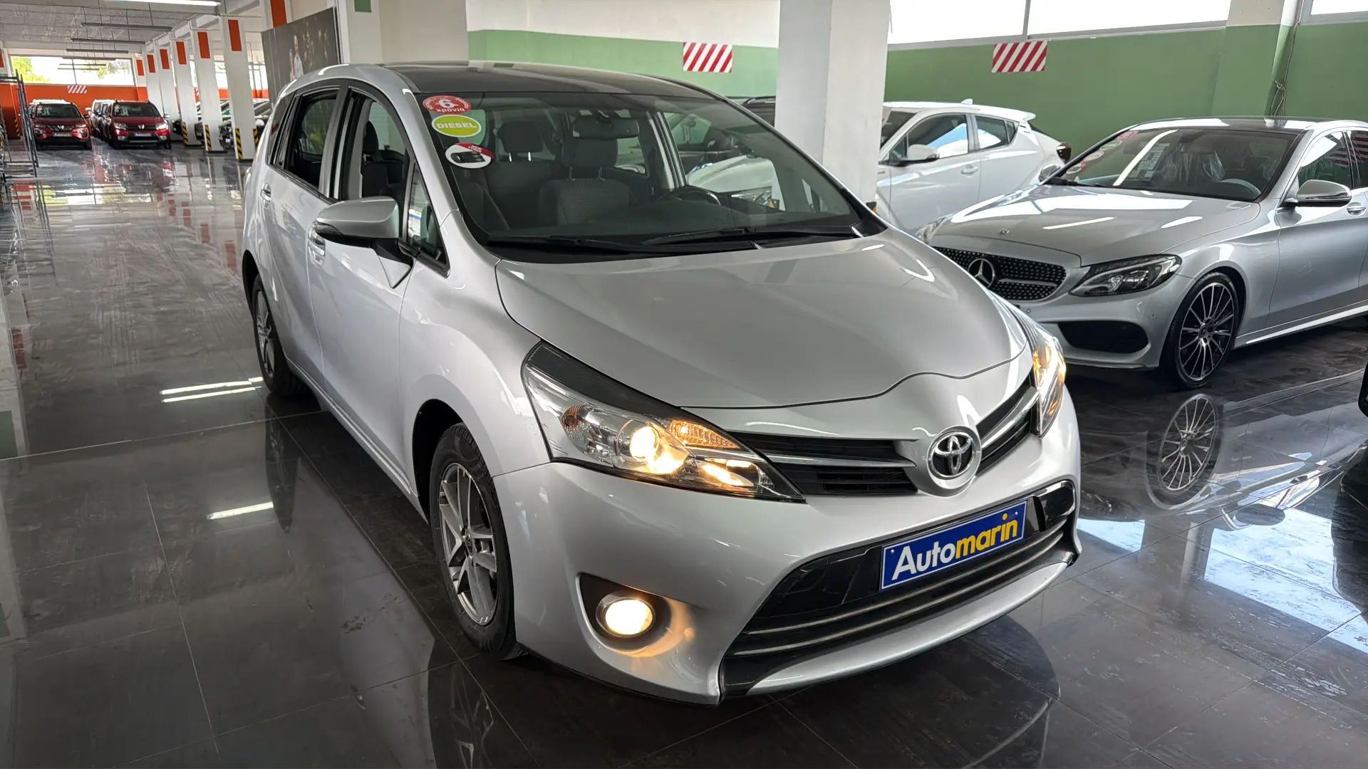 View 3 - Toyota Verso - 2016