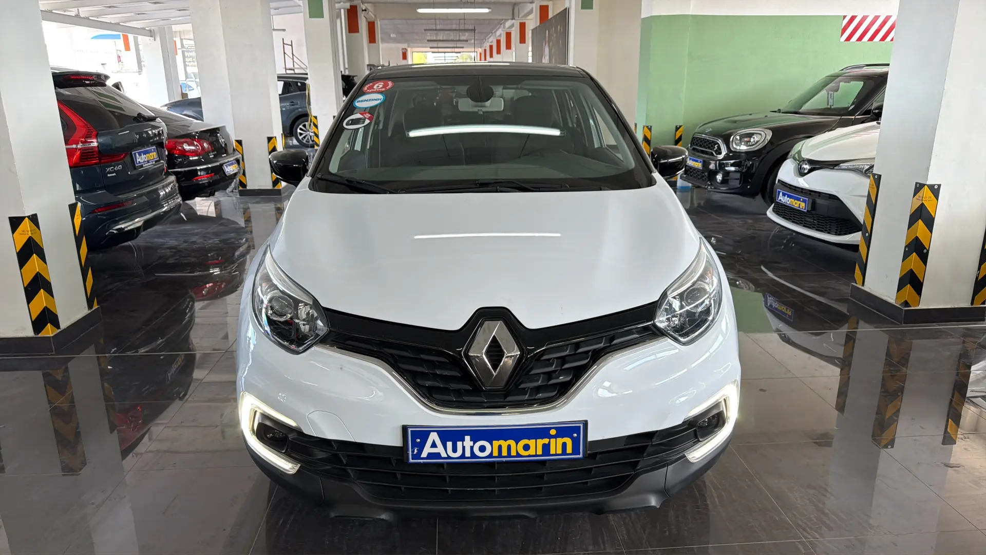 View 2 - Renault Captur - 2020