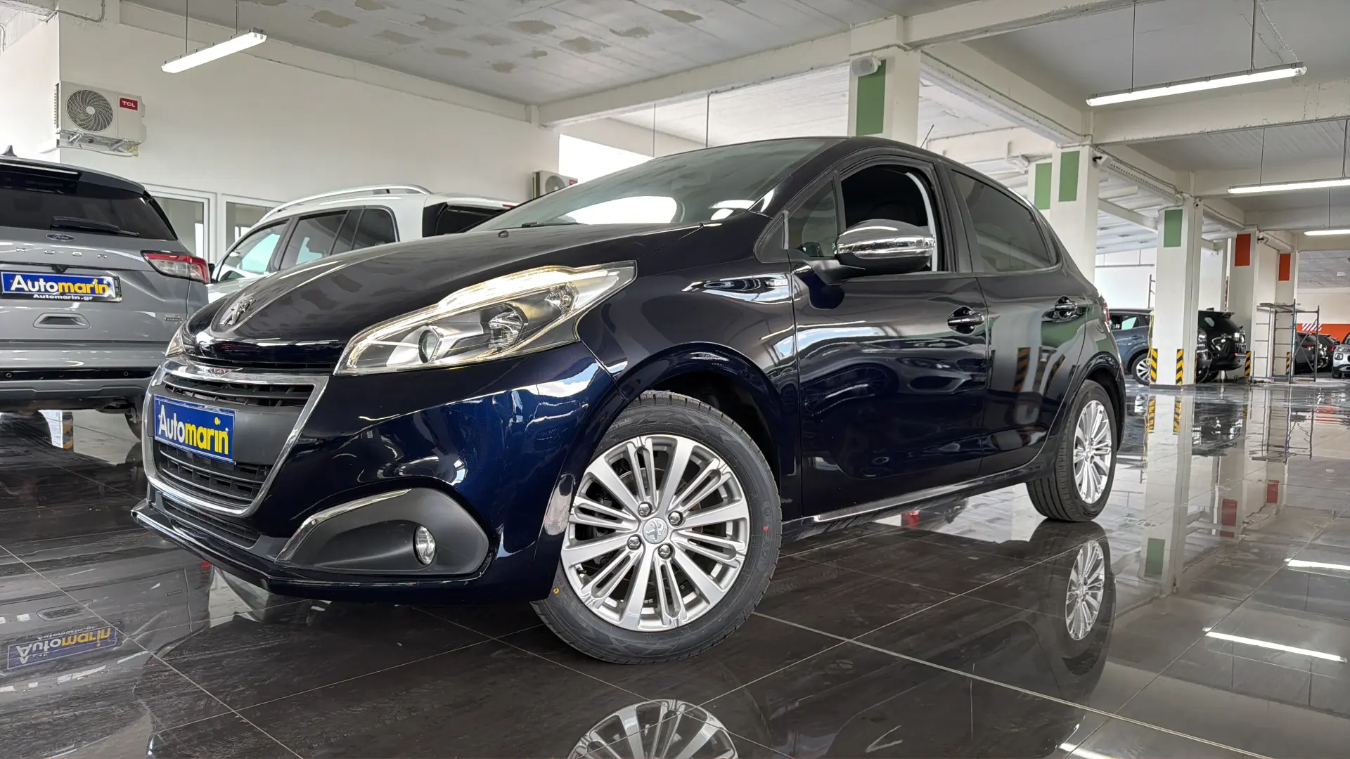 View 1 - Peugeot 208 - 2016