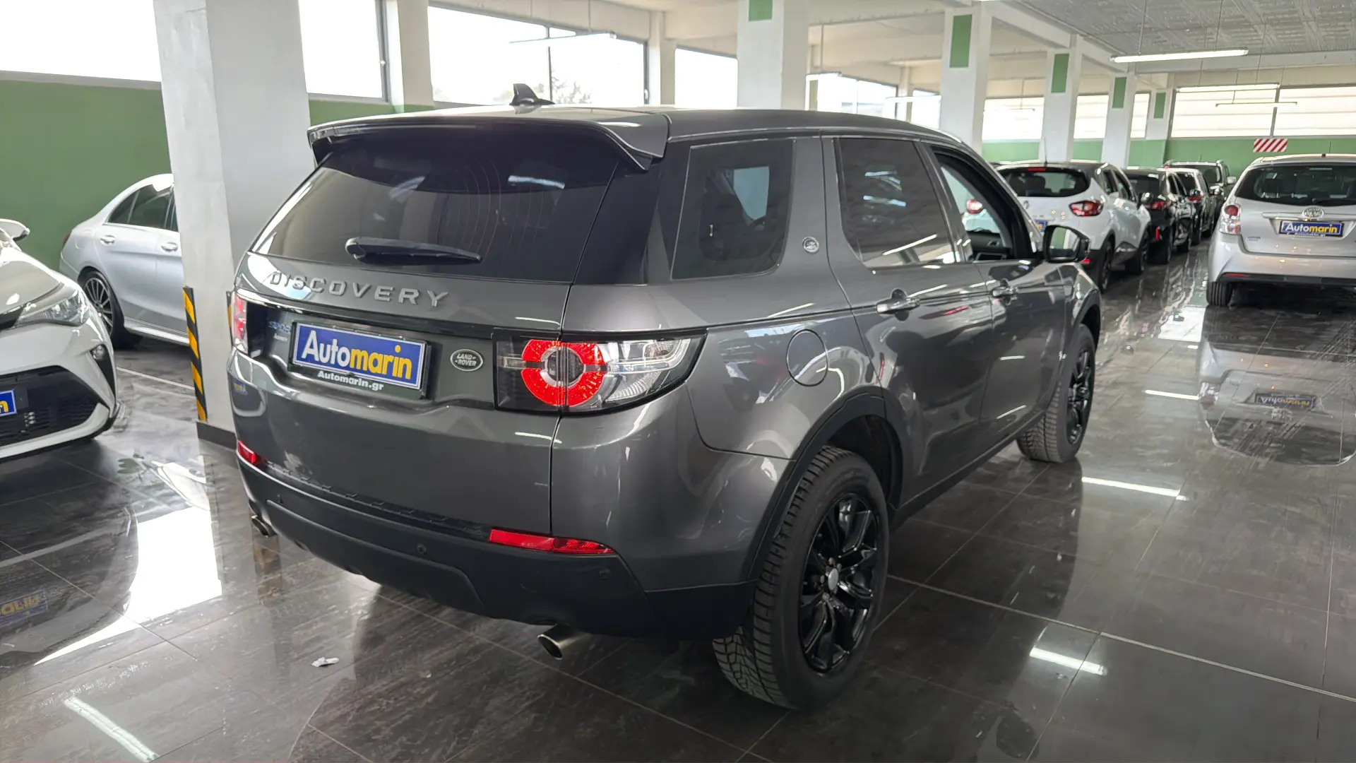 View 4 - Land Rover Discovery Sport - 2017