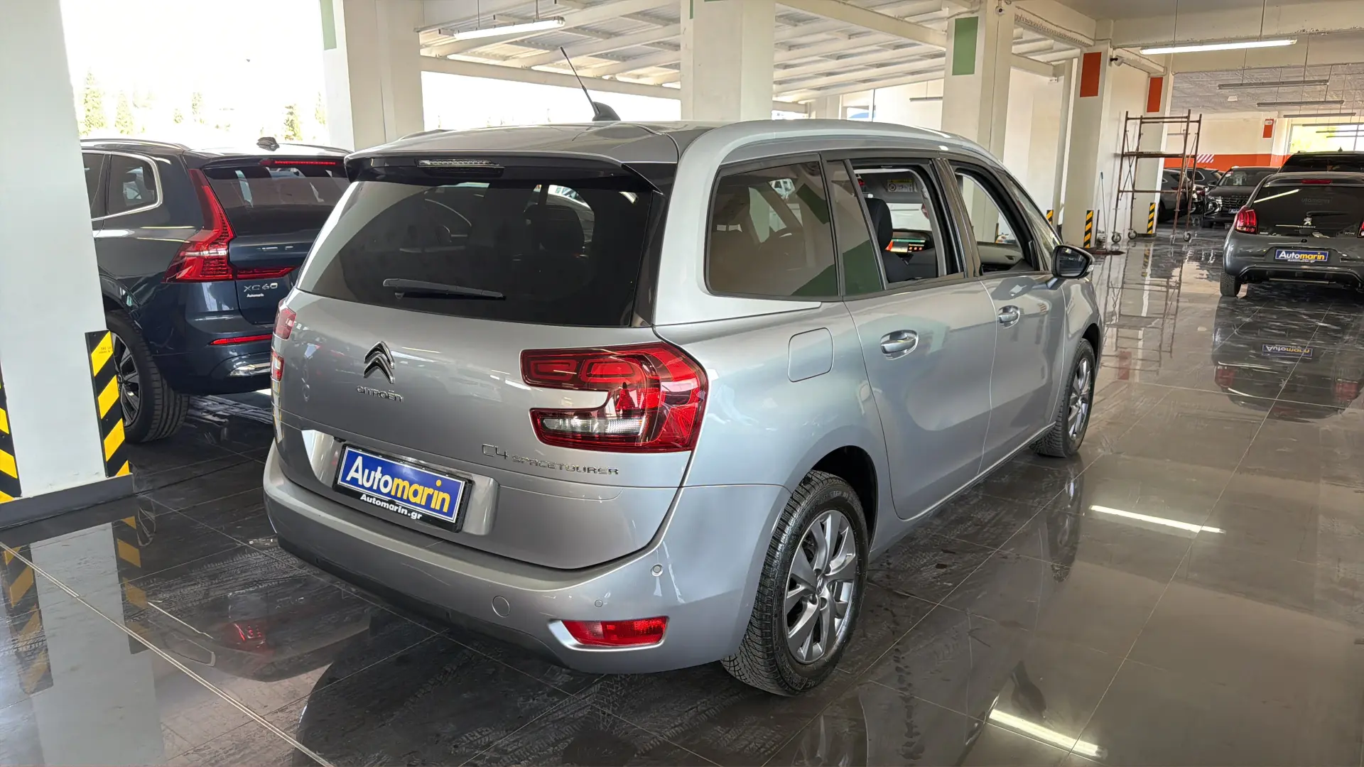 View 4 - Citroen C4 Grand Picasso - 2019