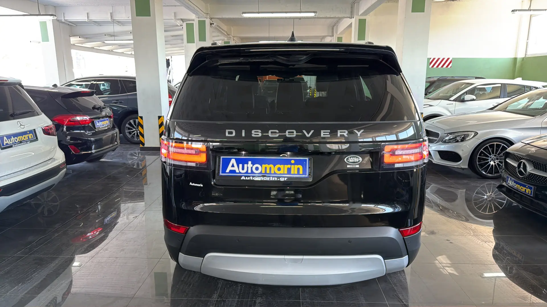 View 5 - Land Rover Discovery - 2018