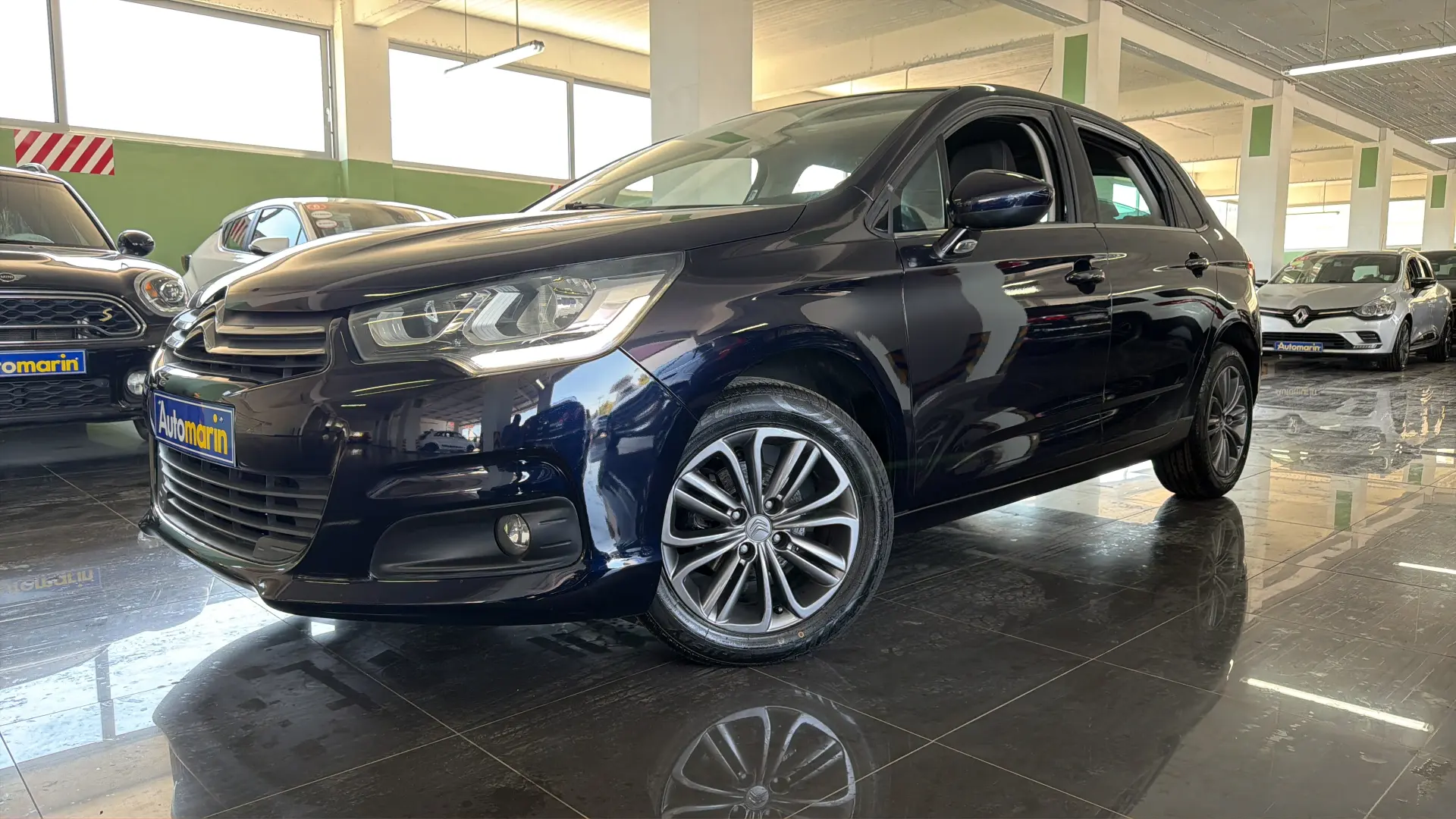 View 1 - Citroen C4 - 2016