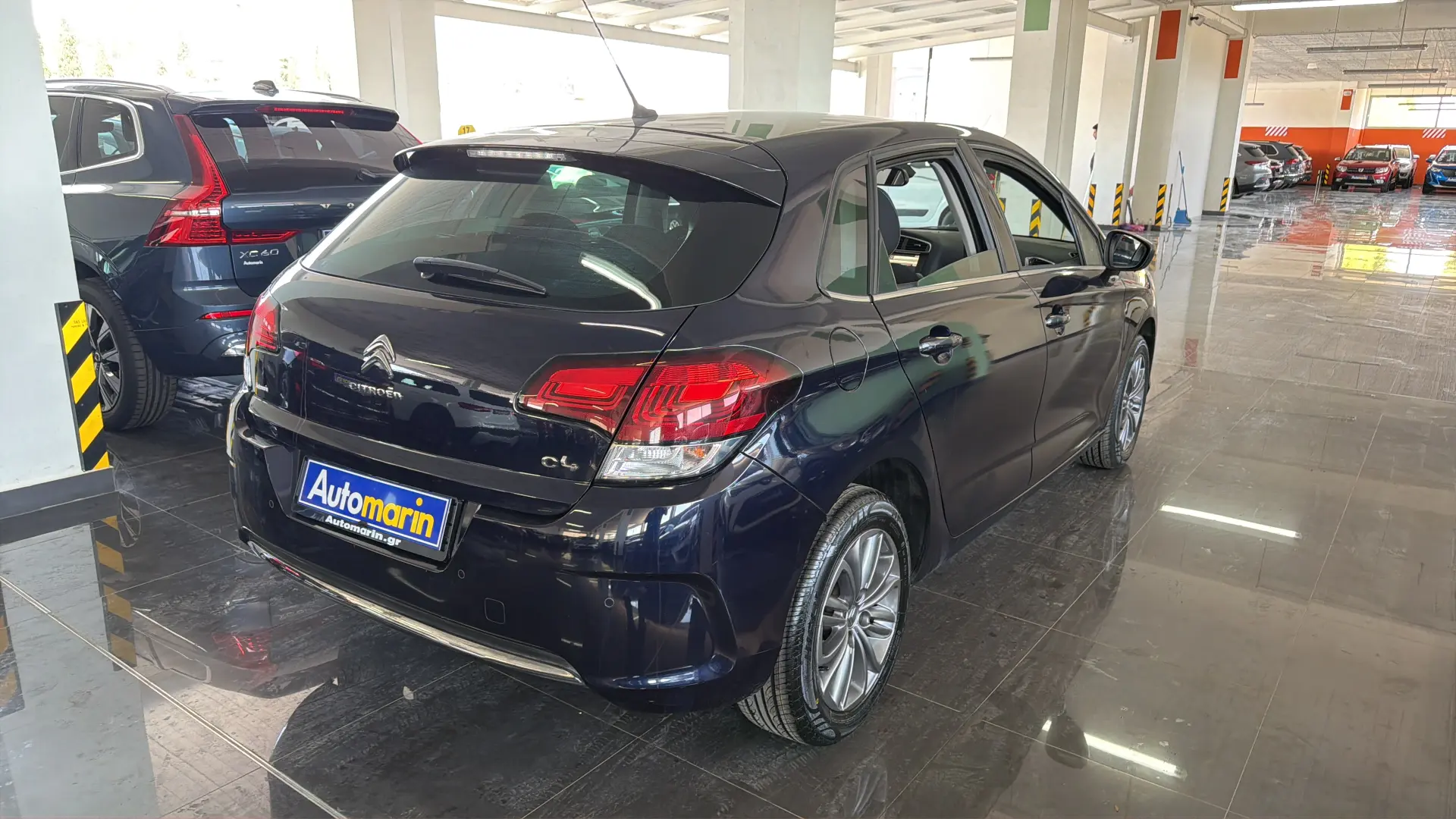 View 4 - Citroen C4 - 2016