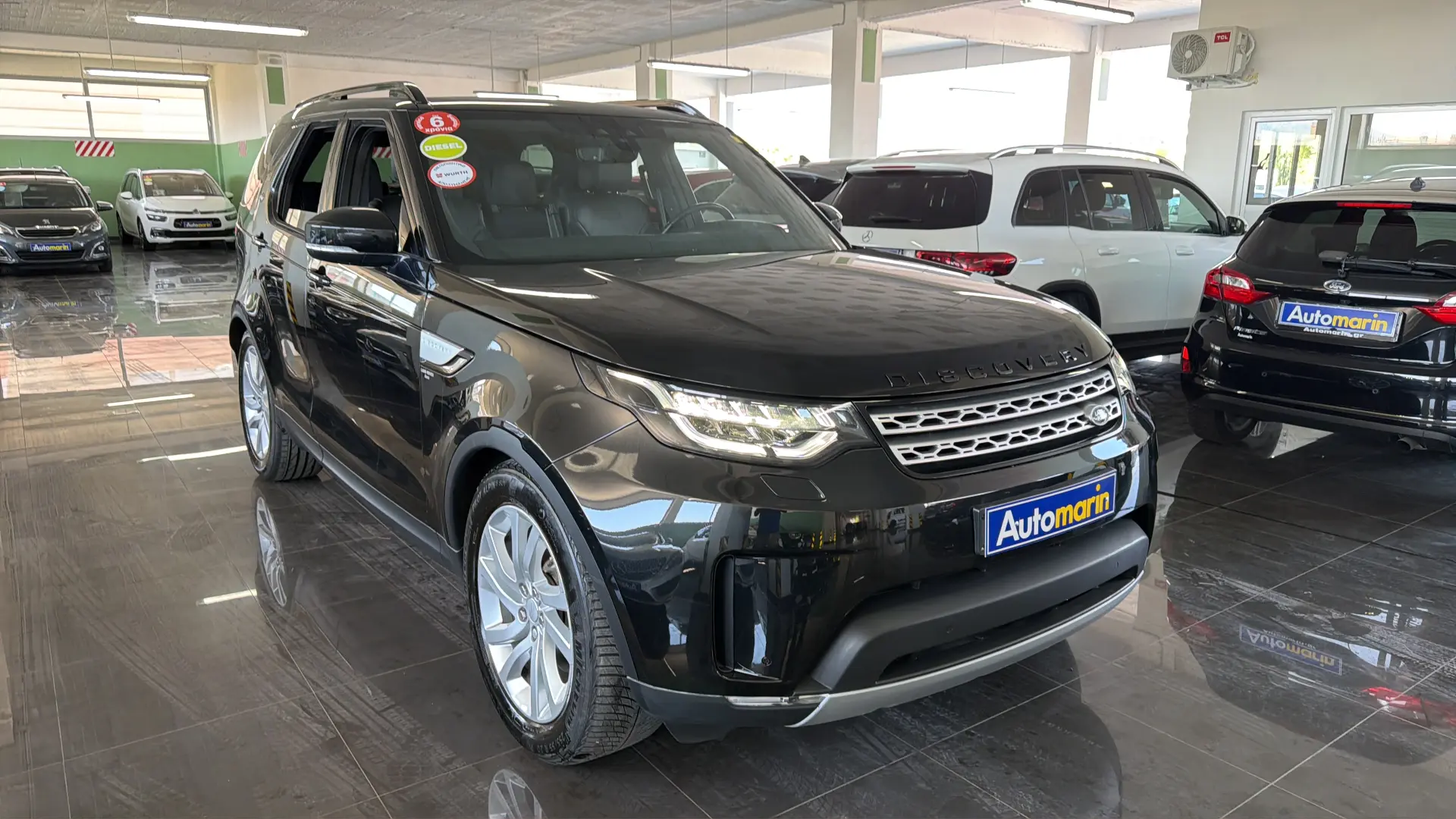 View 3 - Land Rover Discovery - 2018