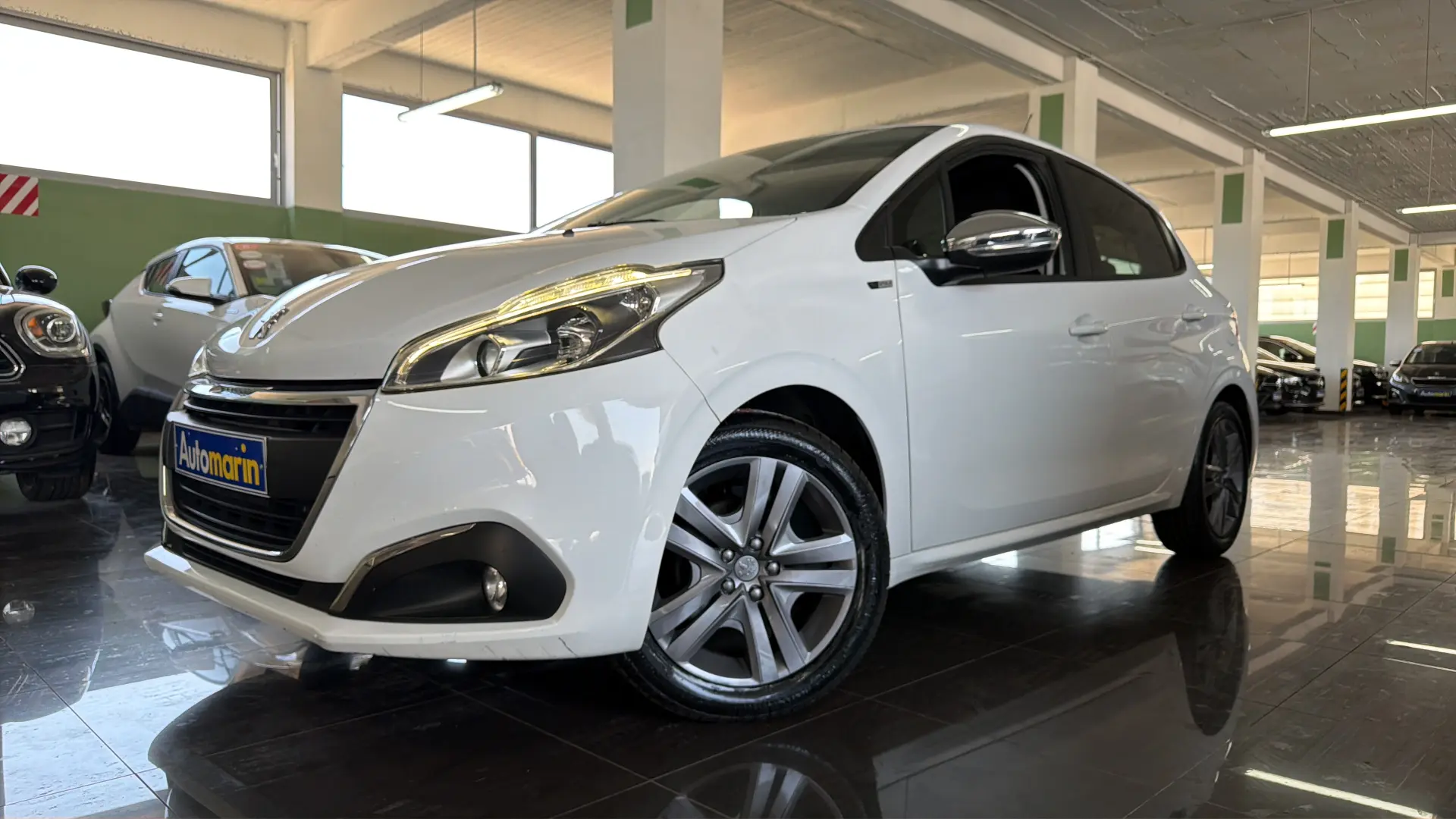 View 1 - Peugeot 208 - 2016