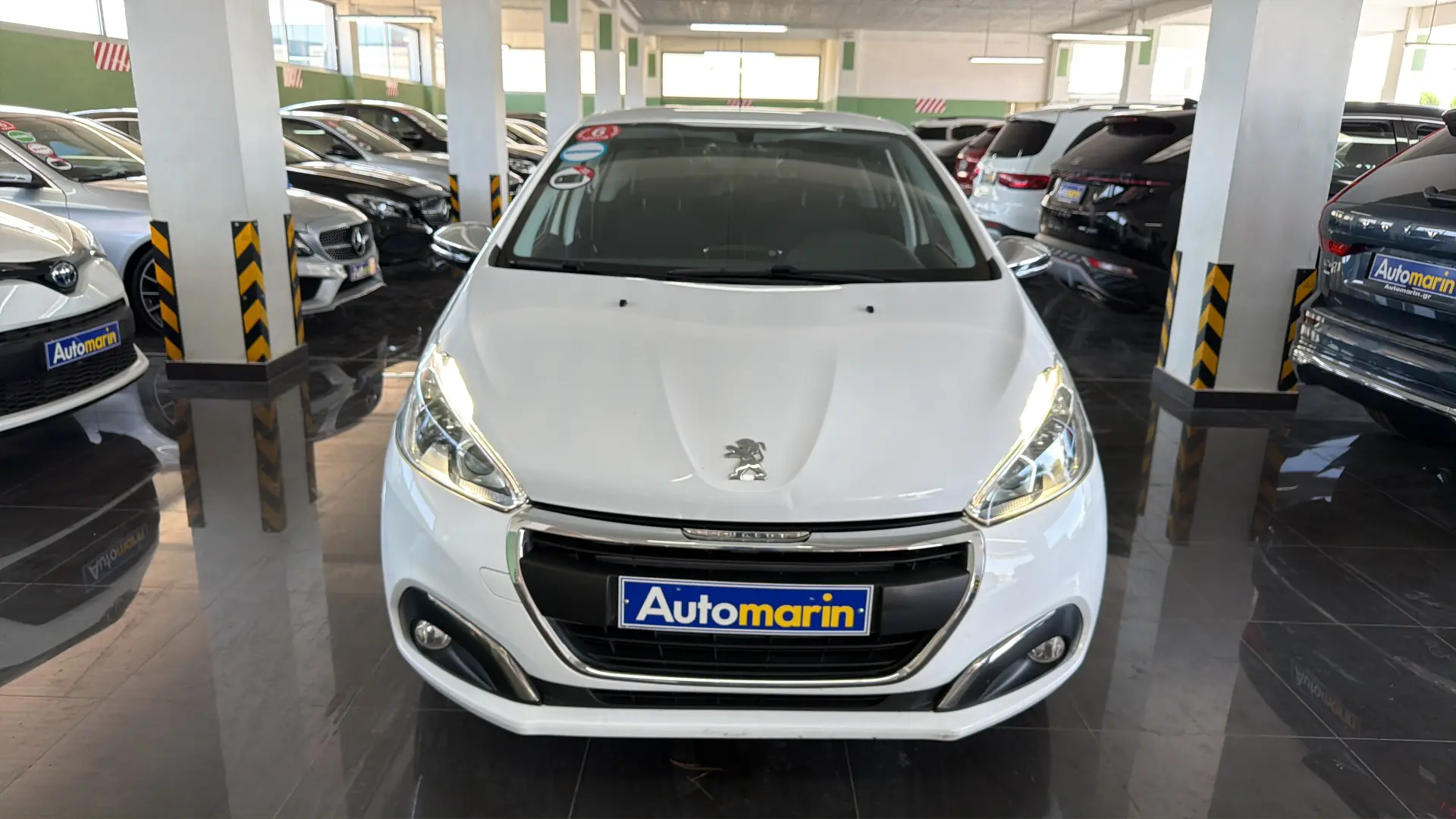 View 2 - Peugeot 208 - 2016