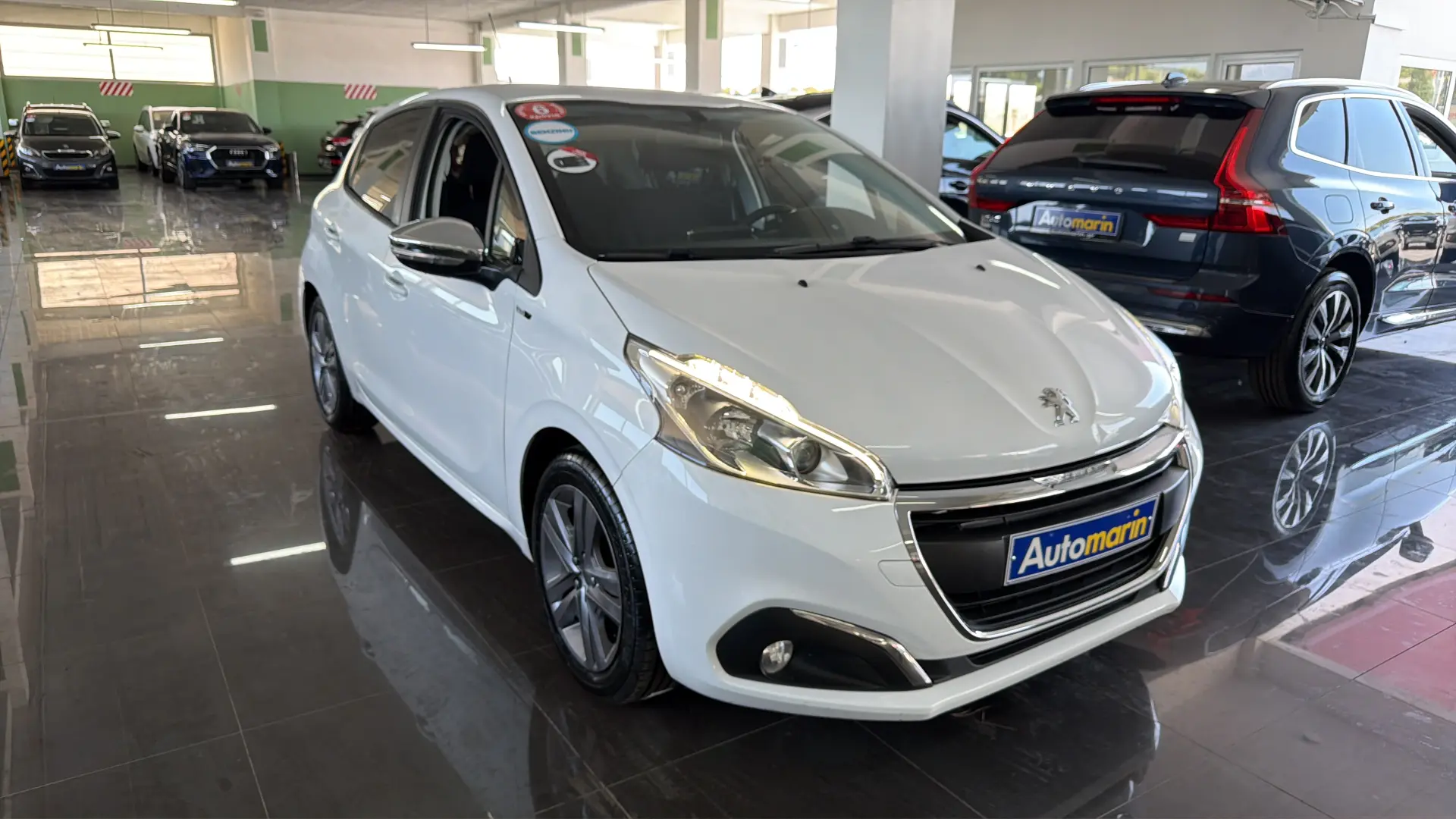 View 3 - Peugeot 208 - 2016