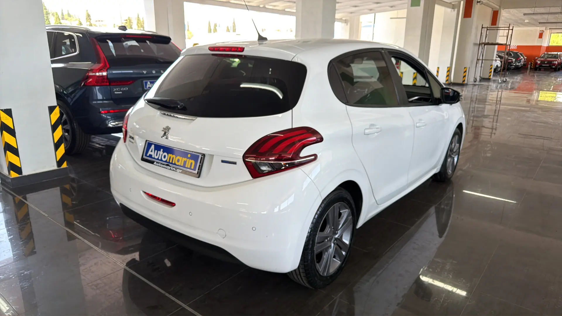 View 4 - Peugeot 208 - 2016