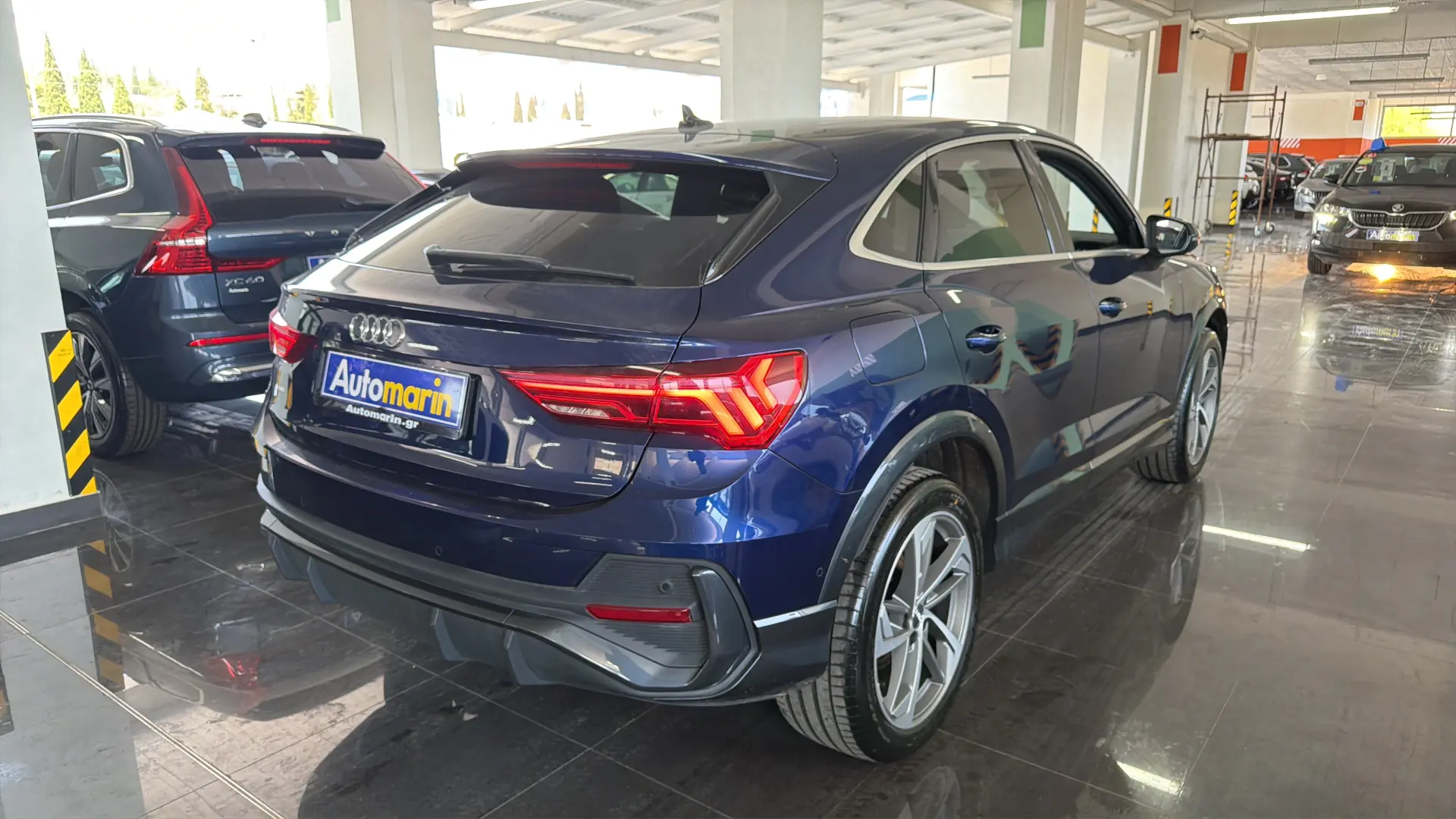View 4 - AUDI Q3 - 2021