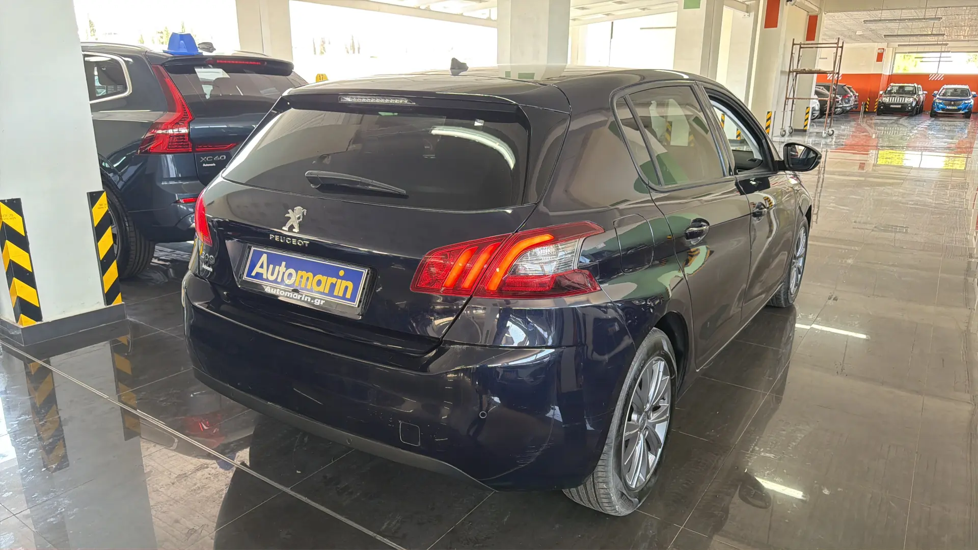 View 4 - Peugeot 308 - 2018
