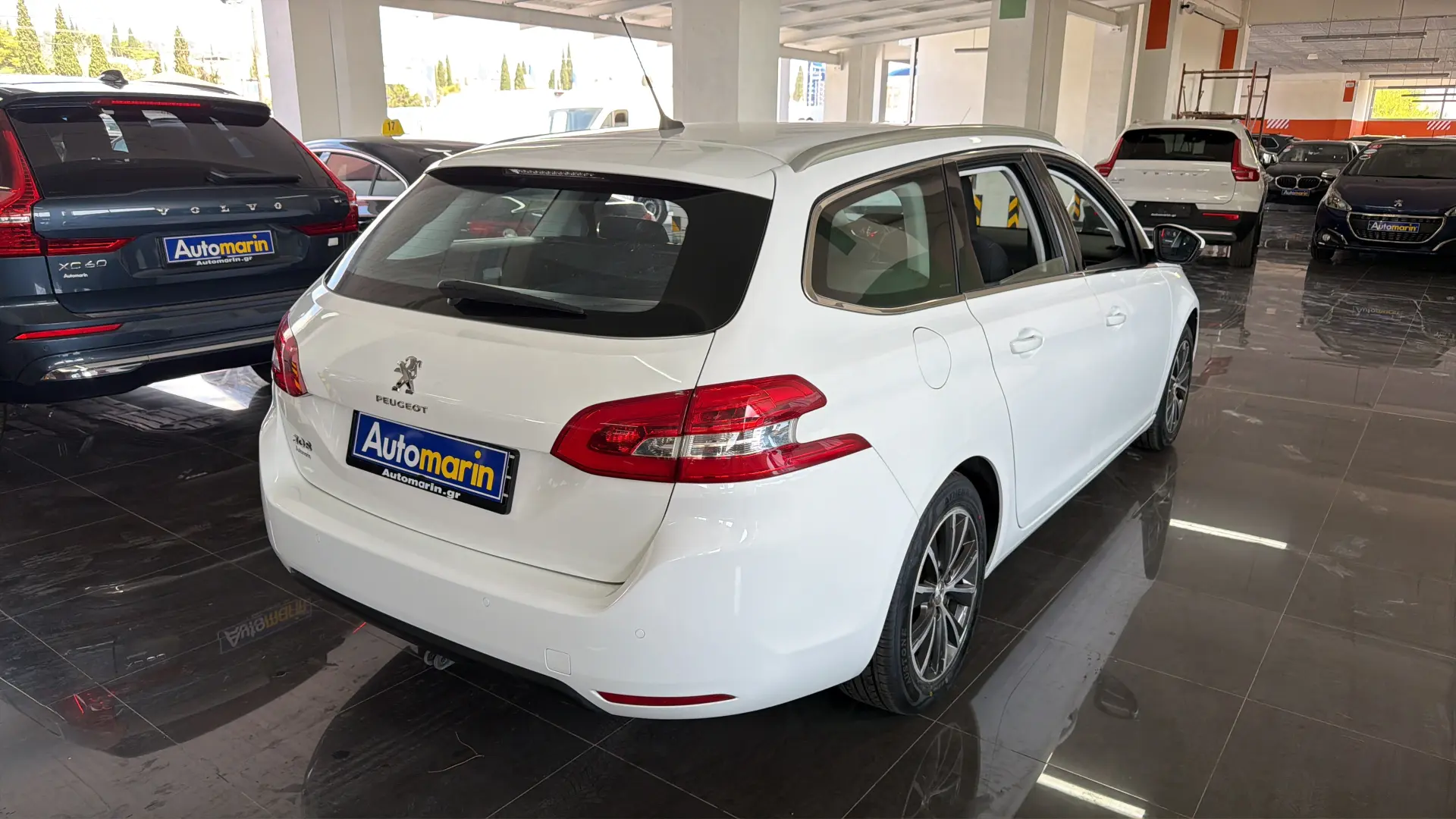 View 4 - Peugeot 308 - 2015