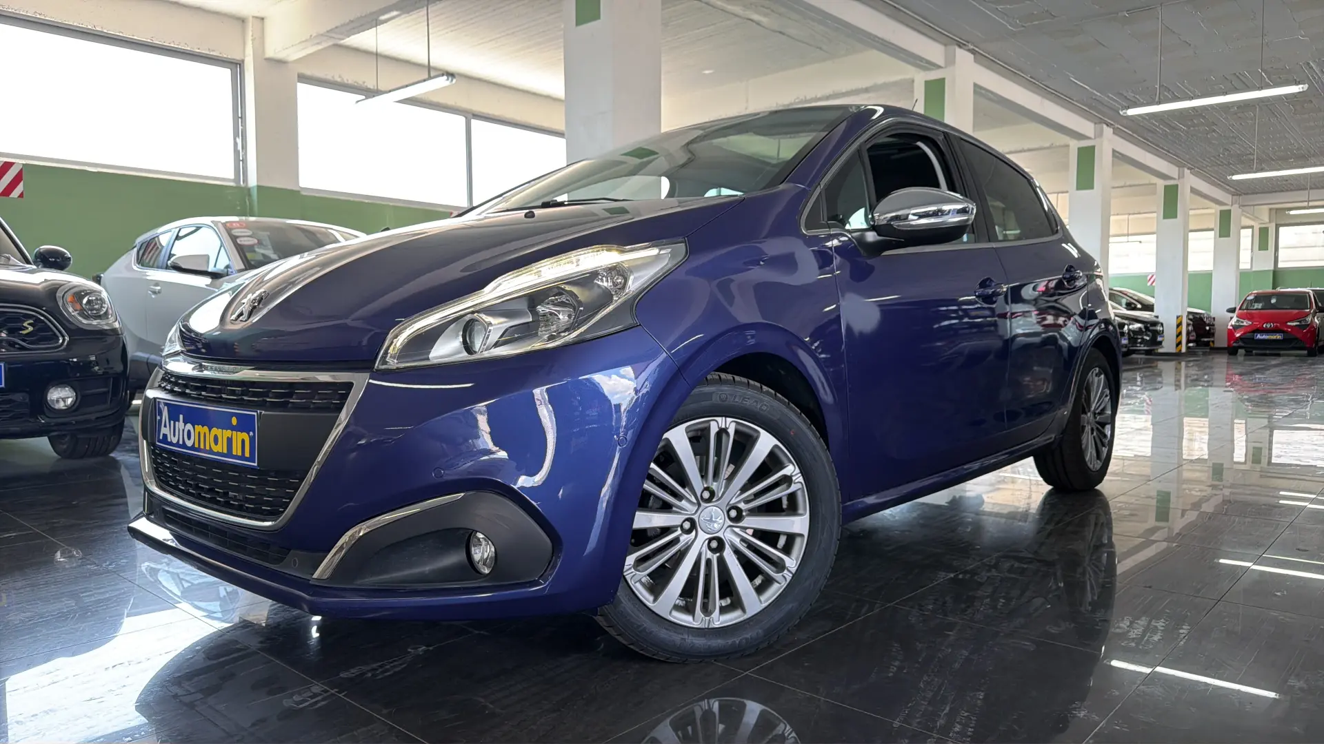 View 1 - Peugeot 208 - 2015