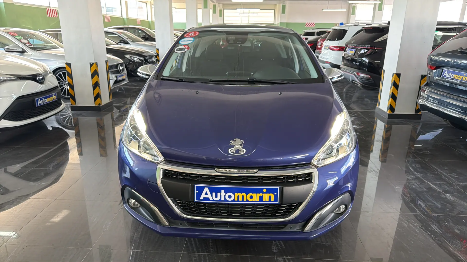 View 2 - Peugeot 208 - 2015