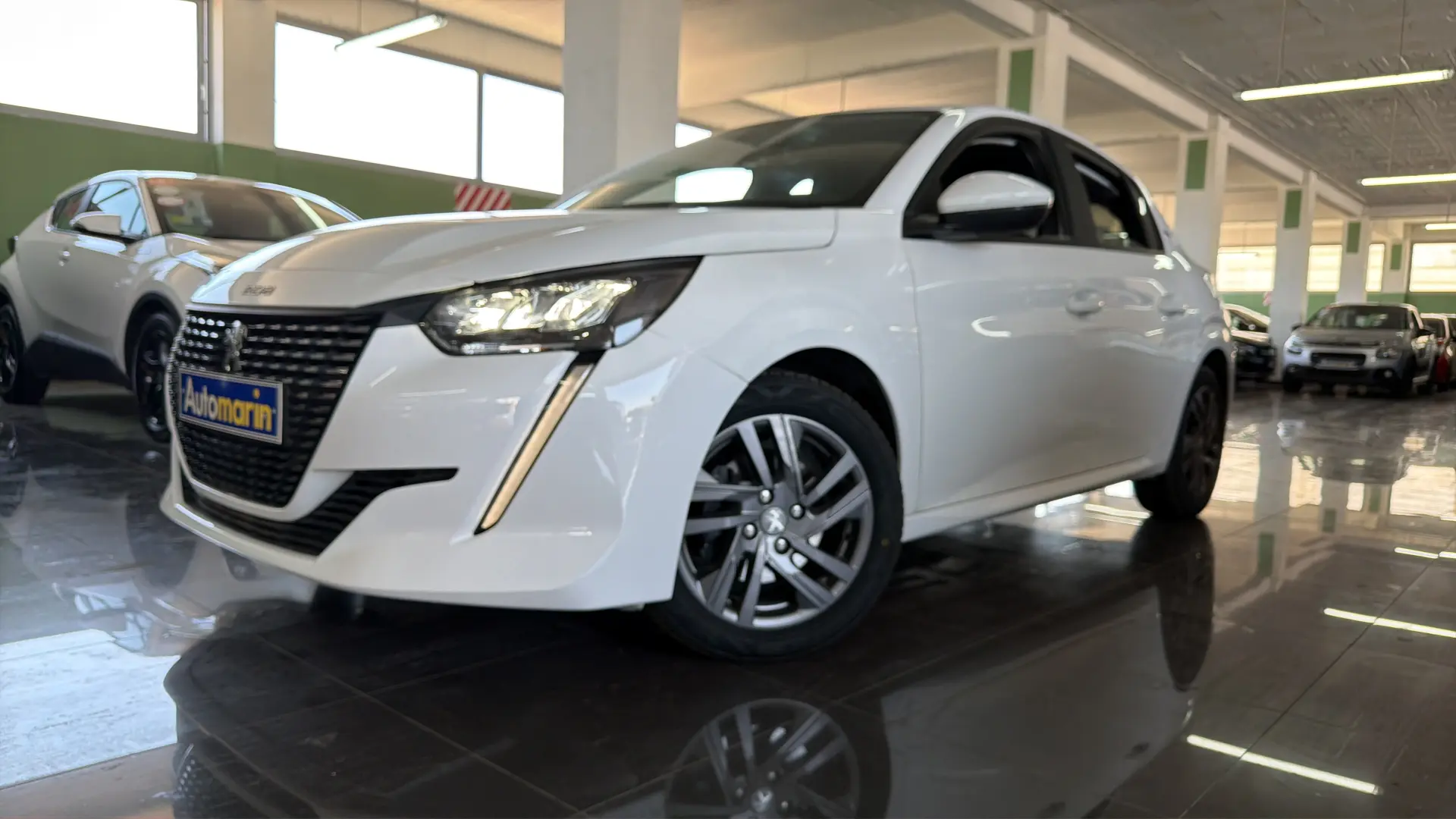 View 1 - Peugeot 208 - 2021