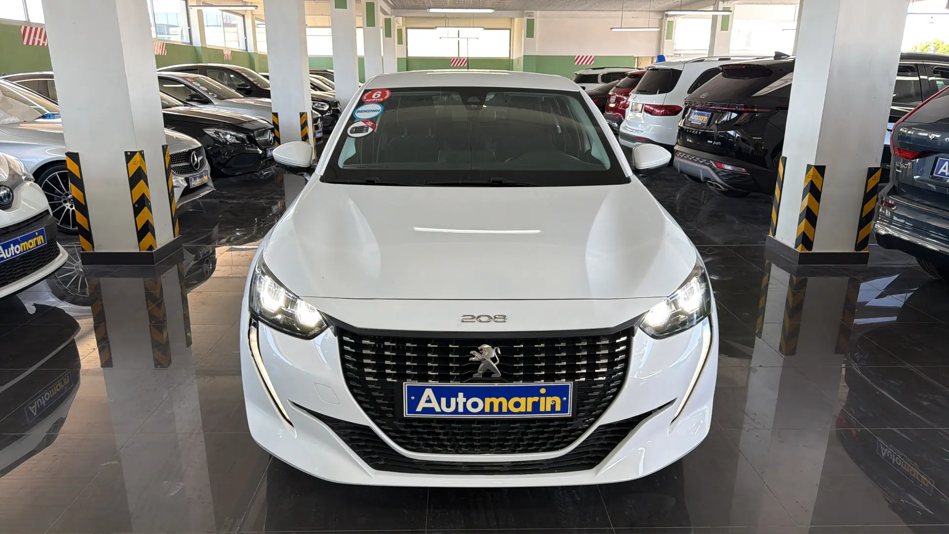 View 2 - Peugeot 208 - 2021