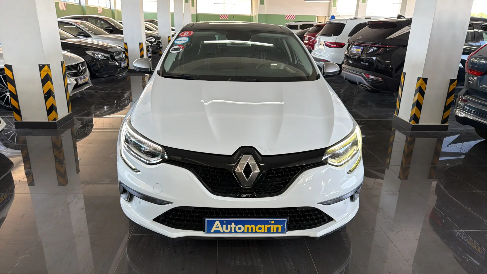 View 2 - Renault Megane - 2017
