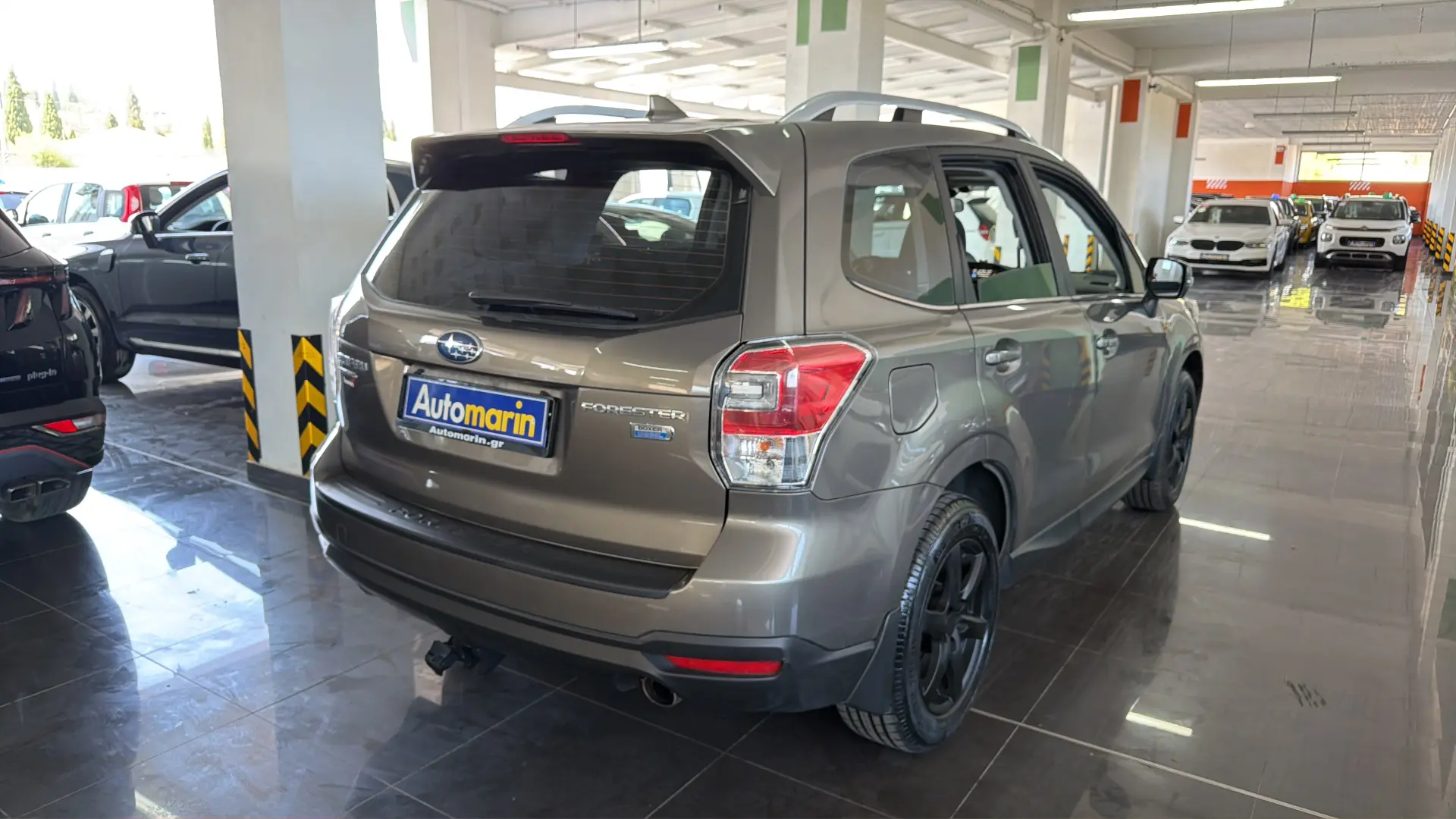 View 4 - Subaru Forester - 2017