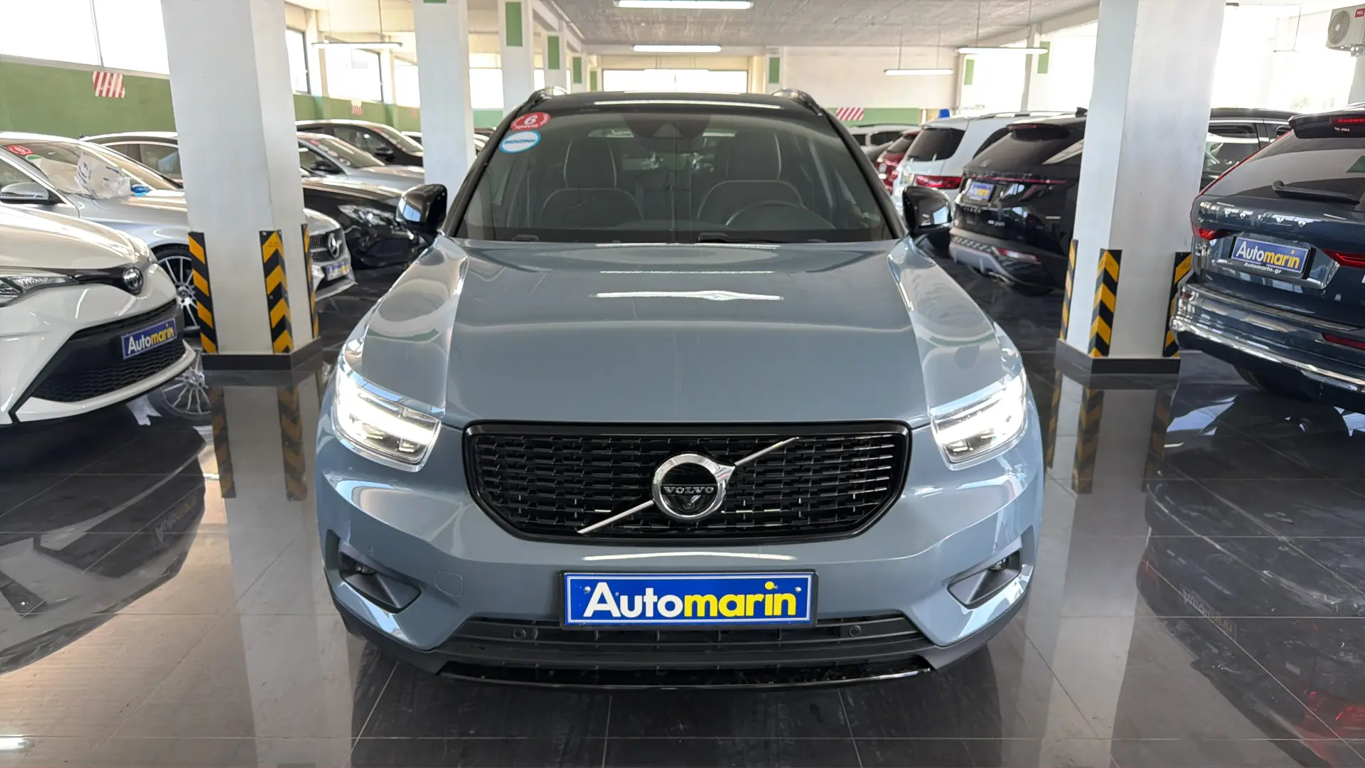 View 2 - Volvo XC40 - 2019