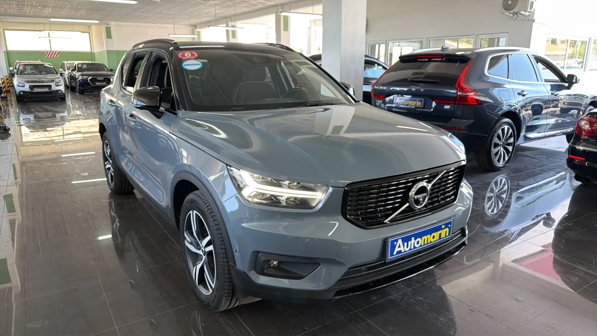 View 3 - Volvo XC40 - 2019