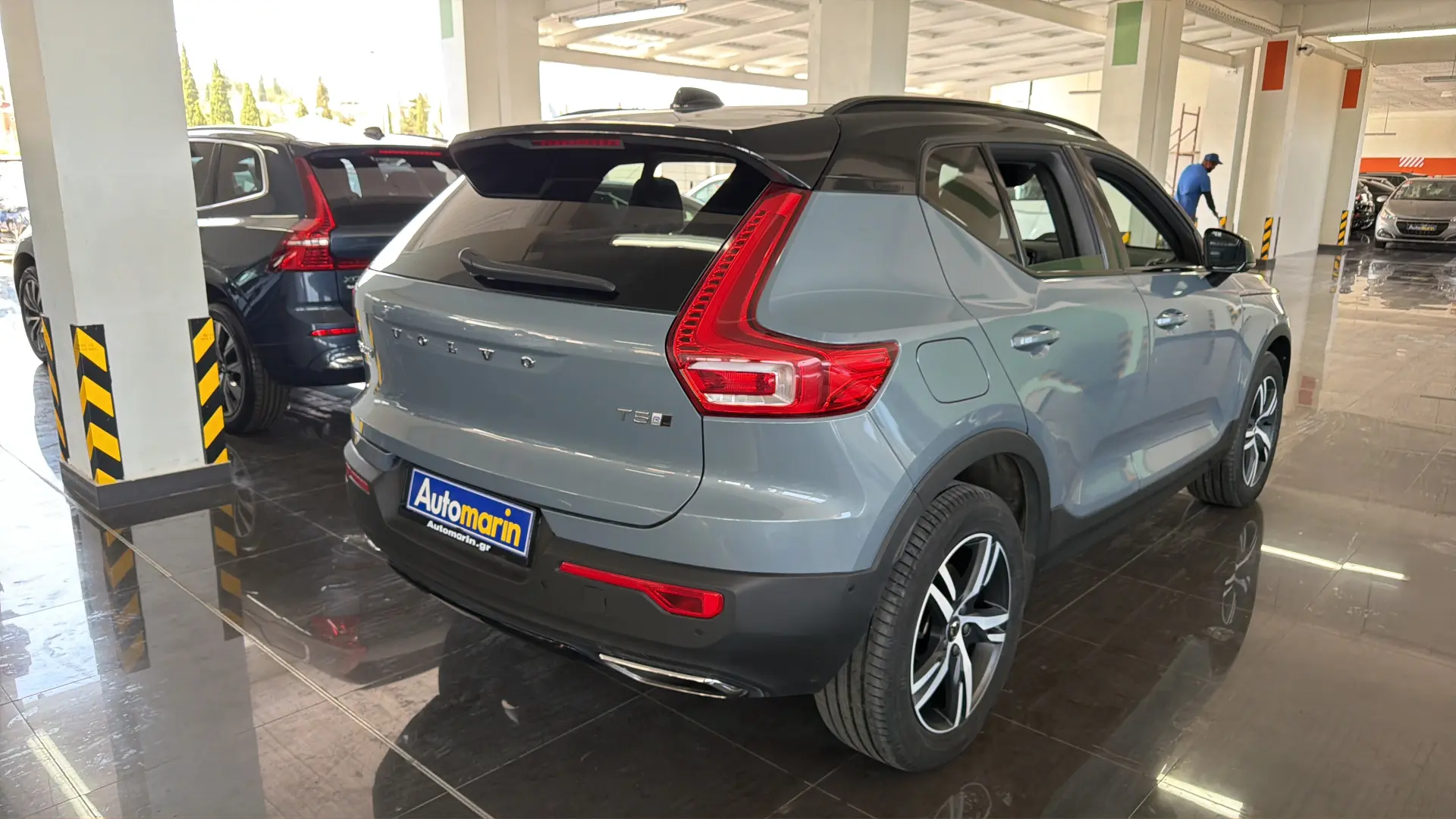 View 4 - Volvo XC40 - 2019