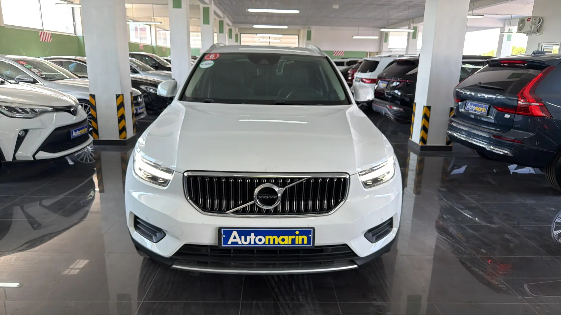View 2 - Volvo XC40 - 2022