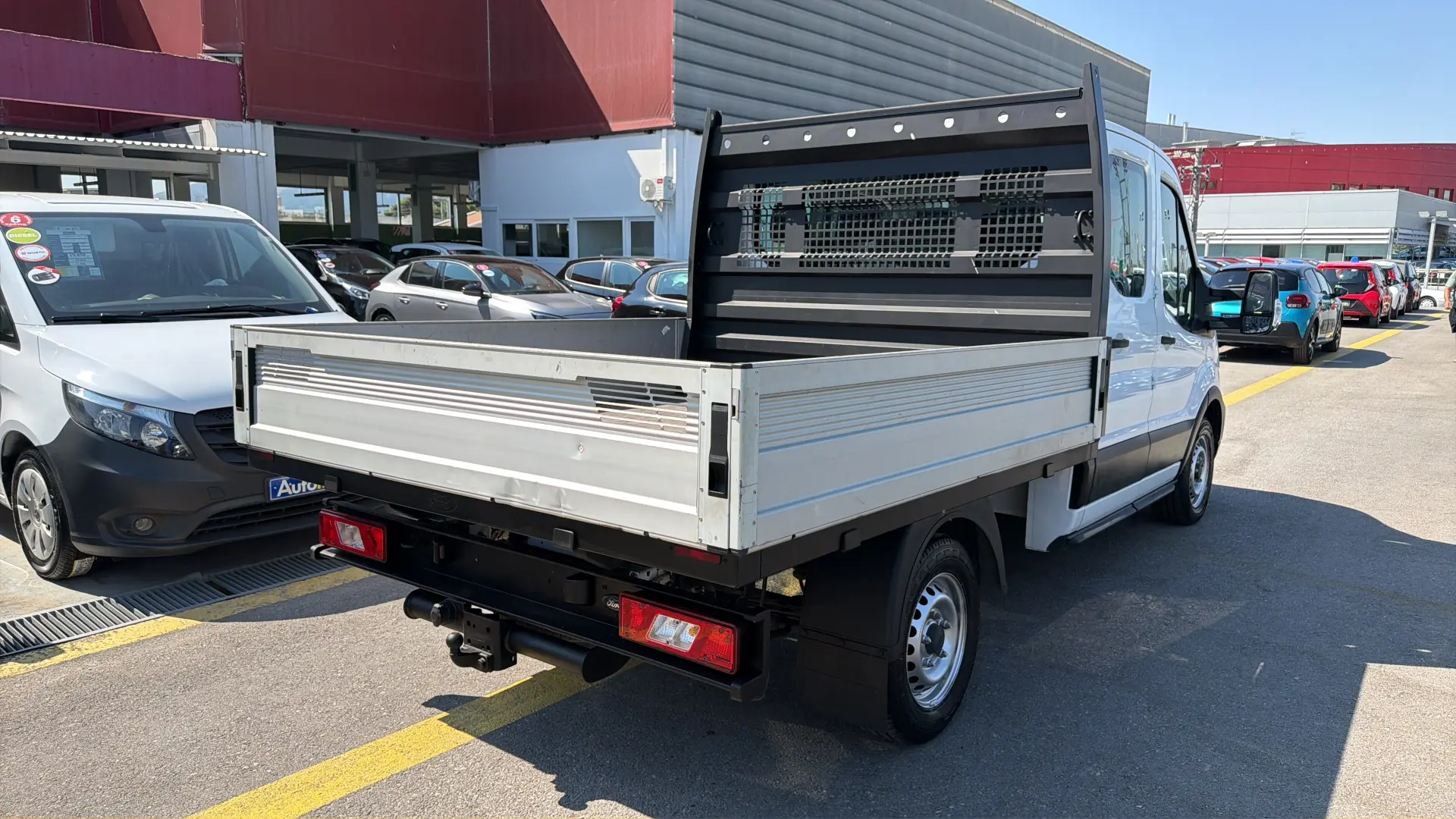 View 4 - Ford Transit - 2019