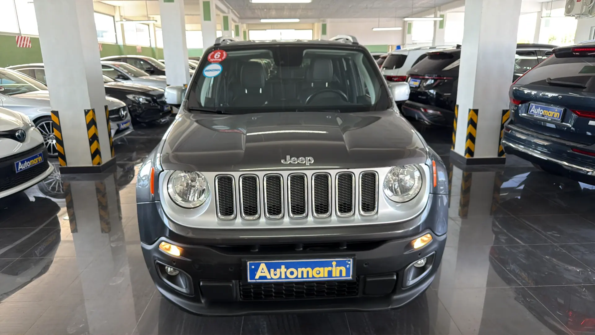 View 2 - Jeep Renegade - 2018