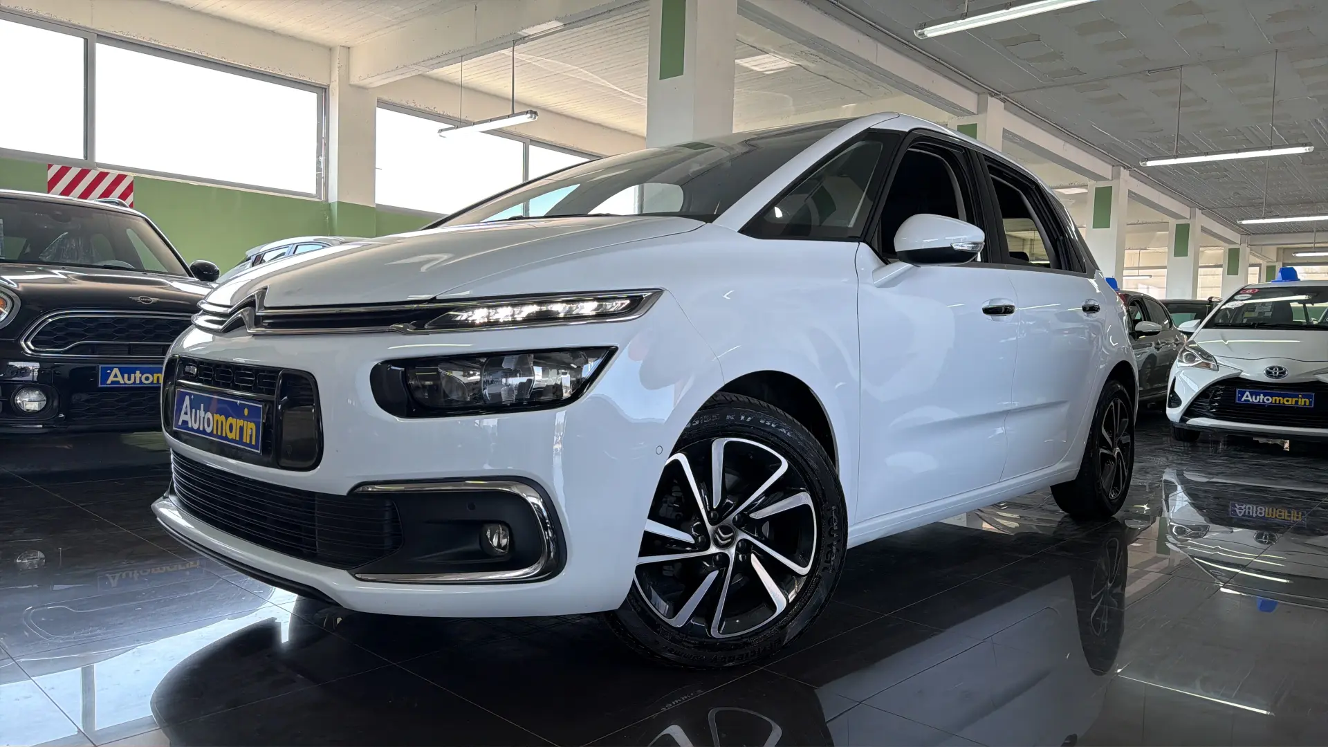View 1 - Citroen C4 SpaceTourer - 2017
