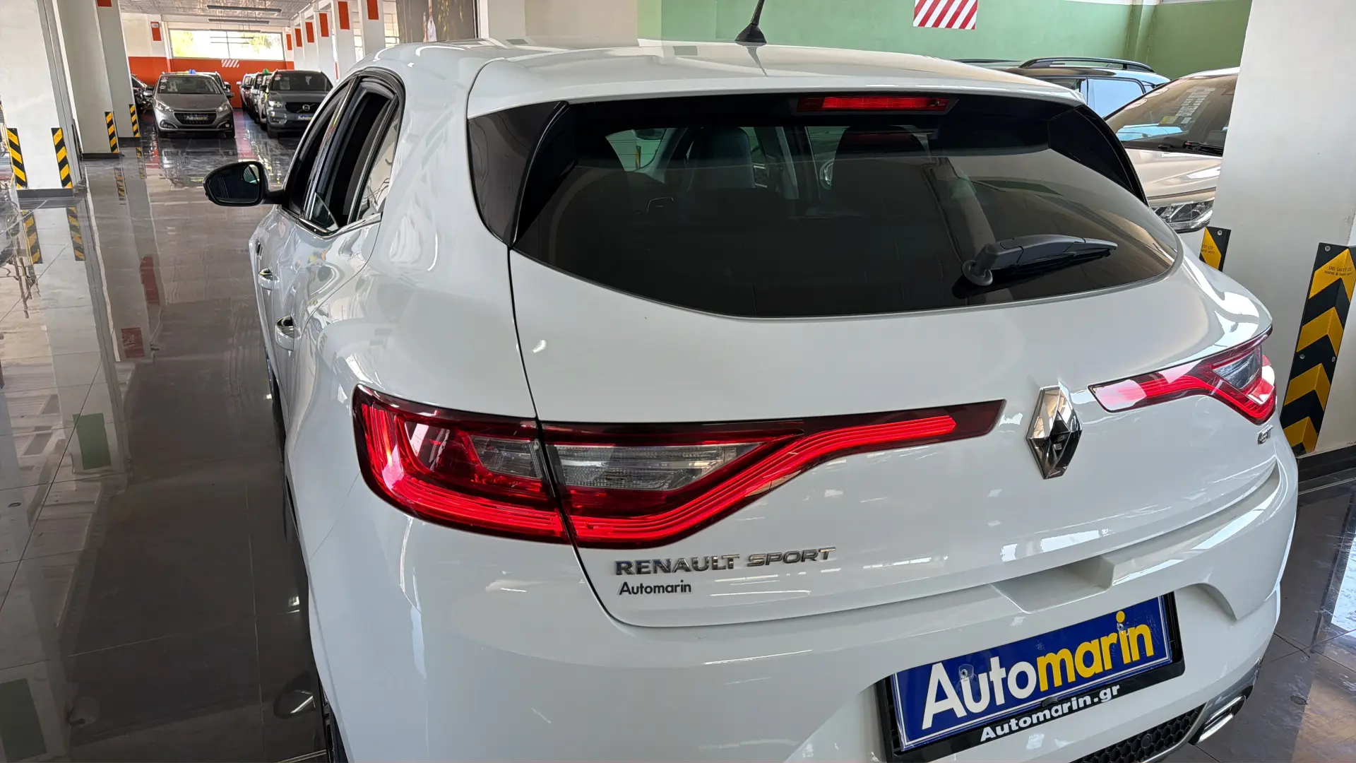 View 5 - Renault Megane - 2017